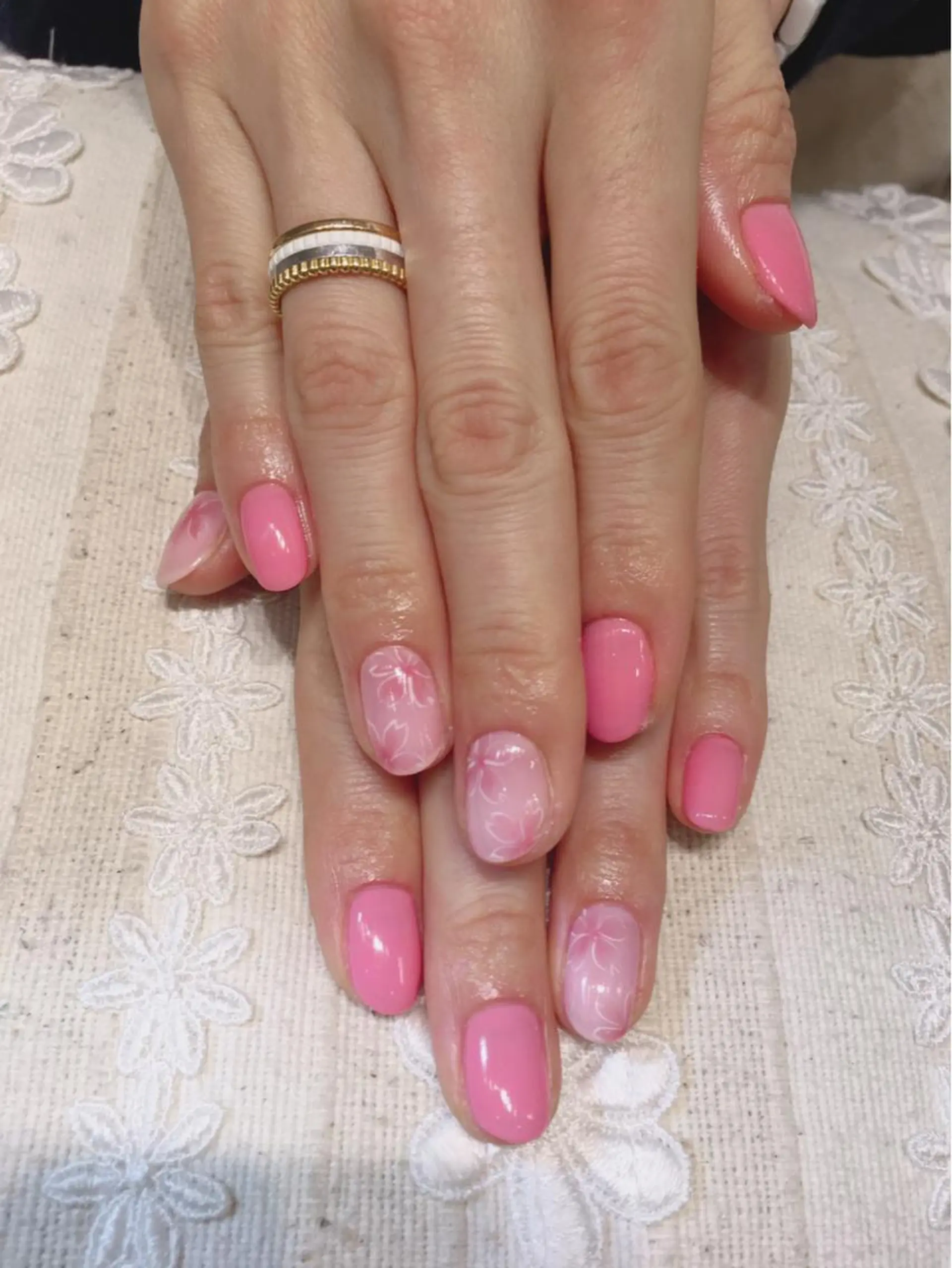 ネイル 桜ネイル ビジューバイアクイユ ネイルズ　東中野店のネイルデザイン