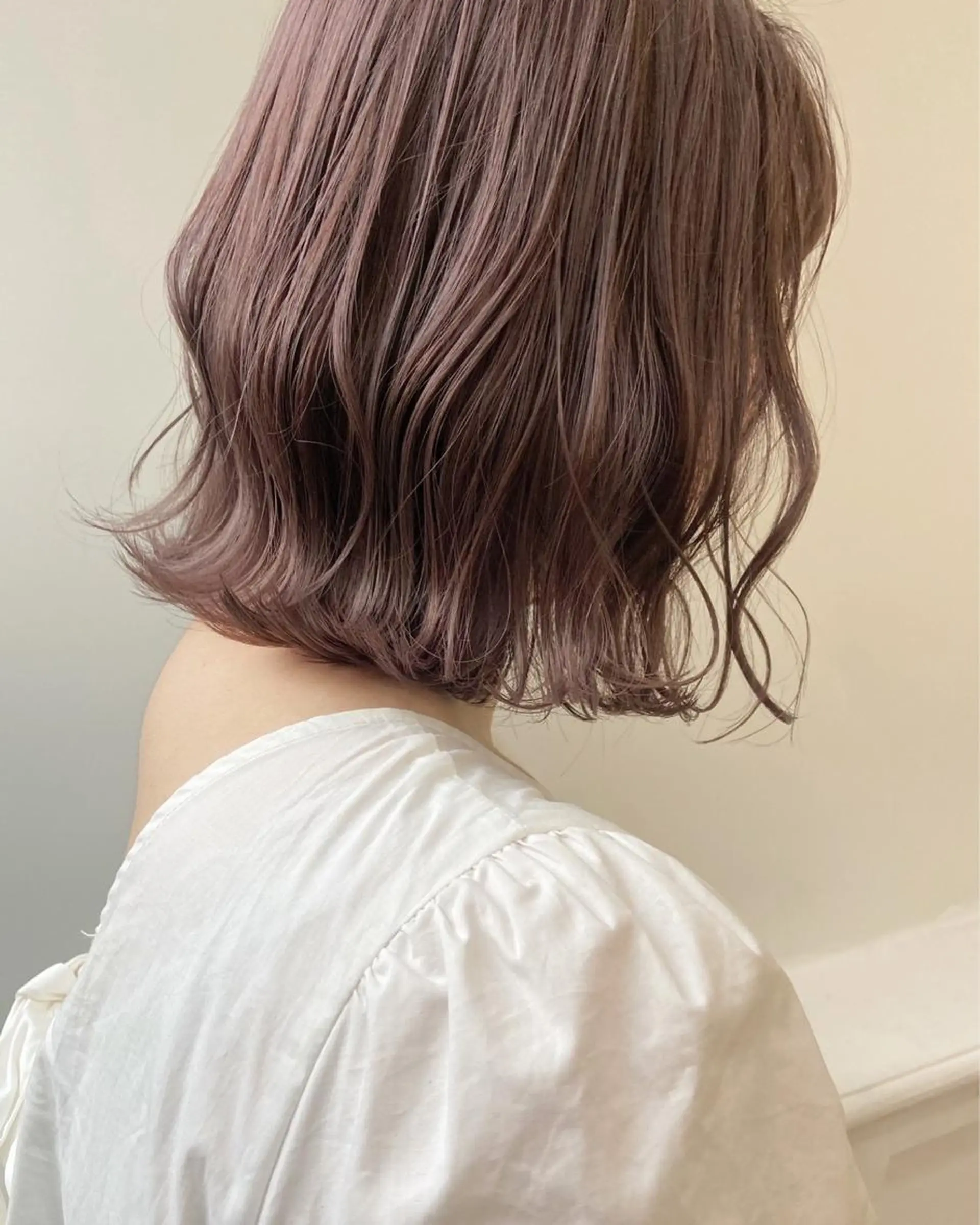 ショート カラー マツエク・マツパ ヘアカラー トリートメント 𝗺𝗶𝗸𝘂♡ 似合わせ🎀のヘアスタイル