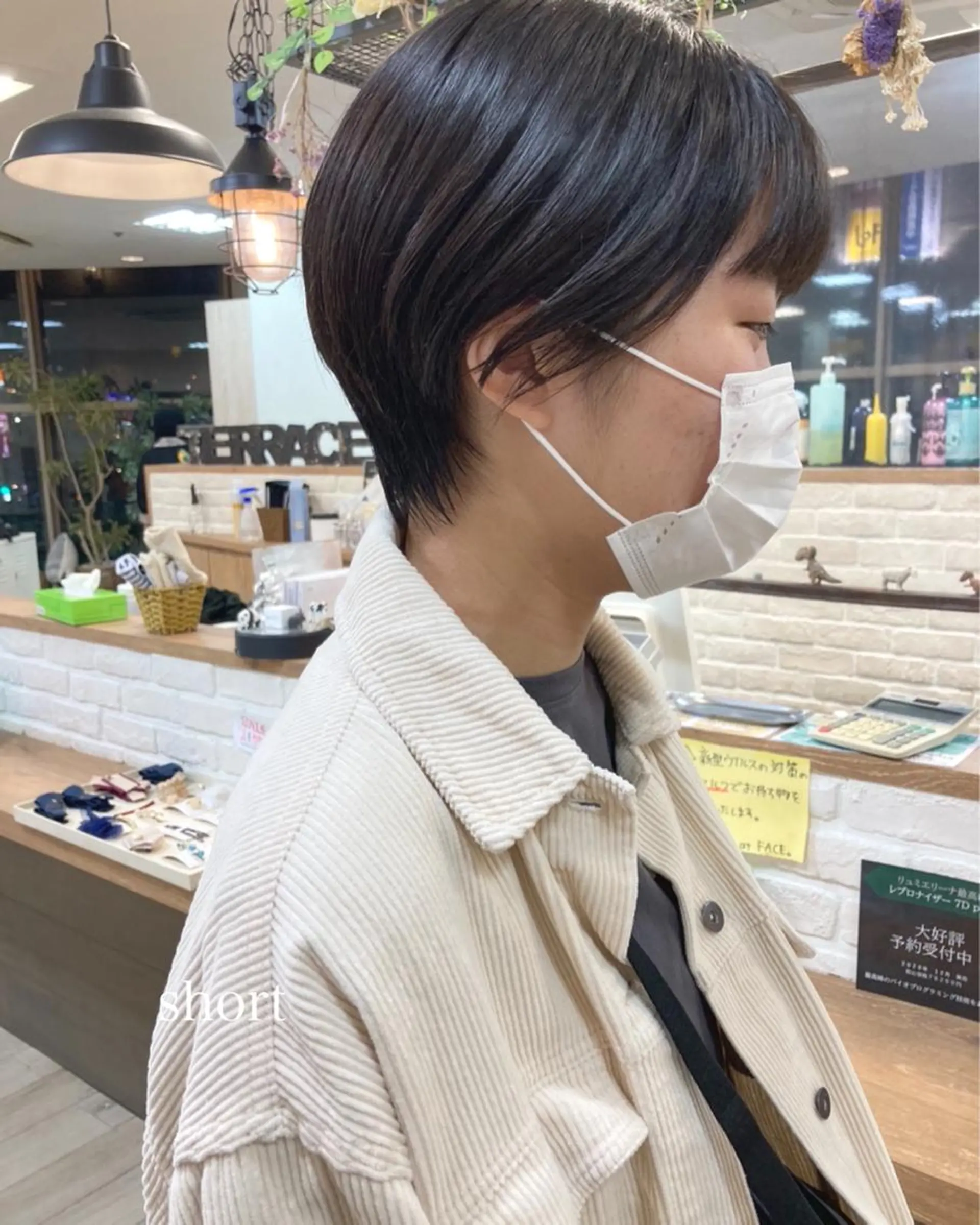 ショート 切りっぱなしボブ ショートボブ ハンサムショート 丸みショート ボブ カット 初めてのショート お任せください✂️のヘアスタイル