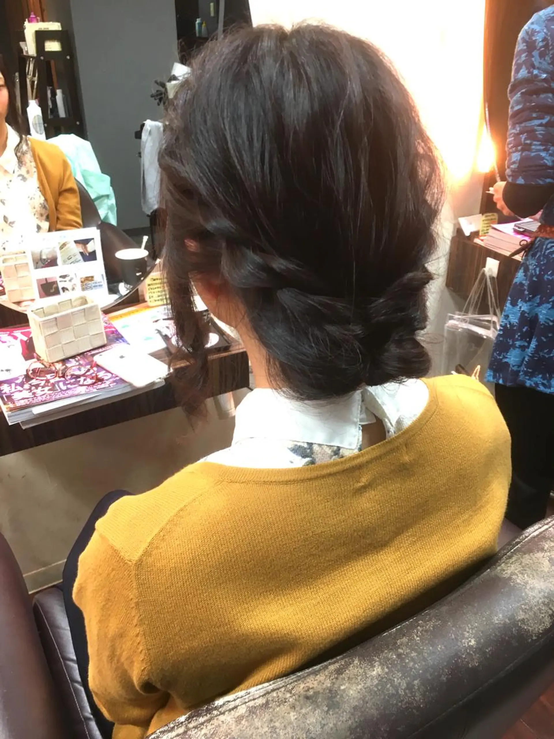 セミロング 髪質改善×レイヤー 高嶋のヘアスタイル