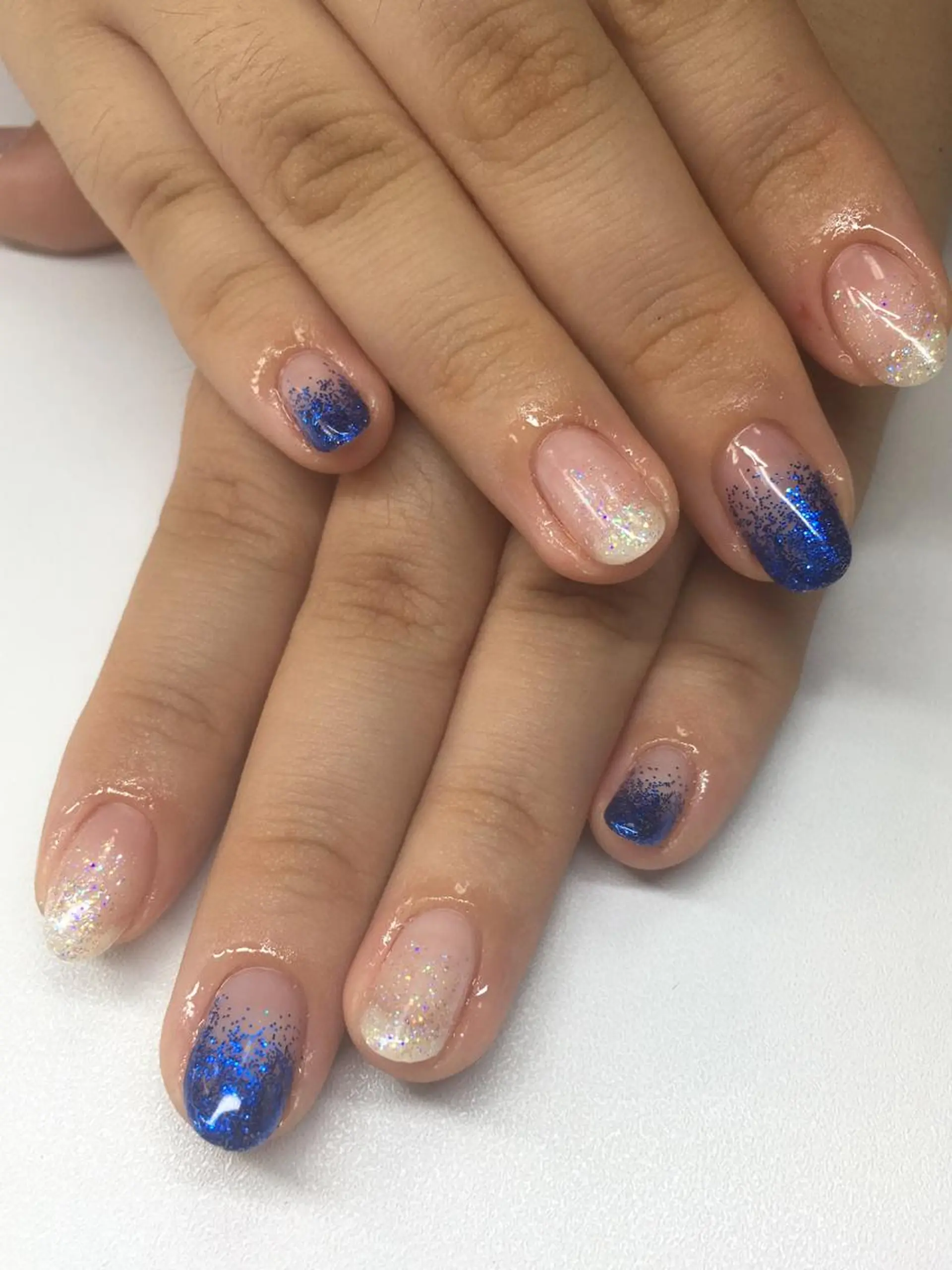 ネイル オーロラネイル ブルー グラデーション glow_ nailのネイルデザイン