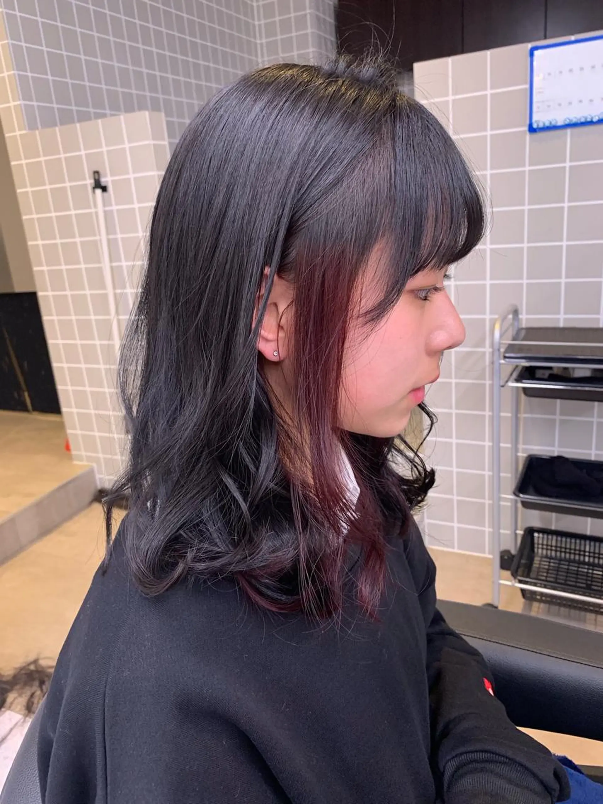 ミディアム カラー イヤリングカラー 柔らかbeige モトキのヘアスタイル