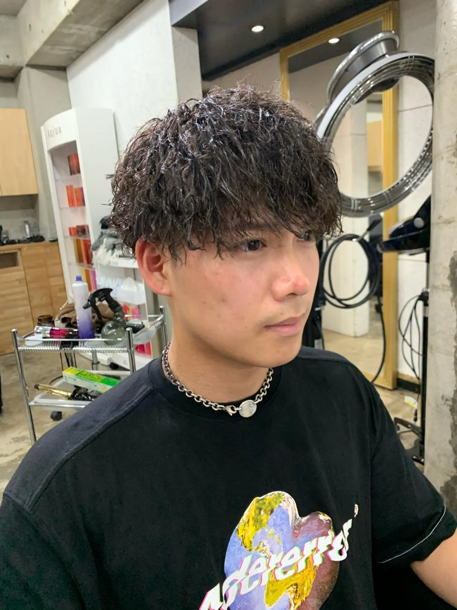 パーマ メンズ カット パーマ SOA所属・西村あきや トレンド韓国ヘアのヘアスタイル