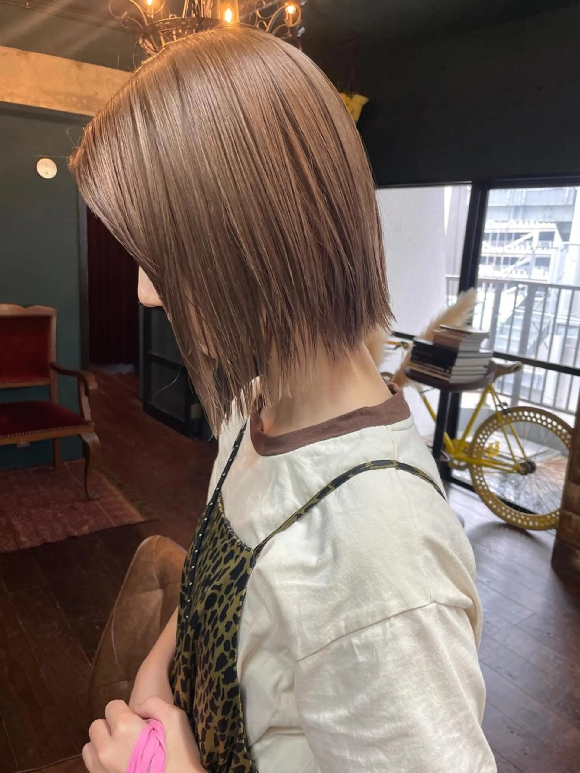 ミディアム カット ヘアカラー トリートメント vivre libreのヘアスタイル