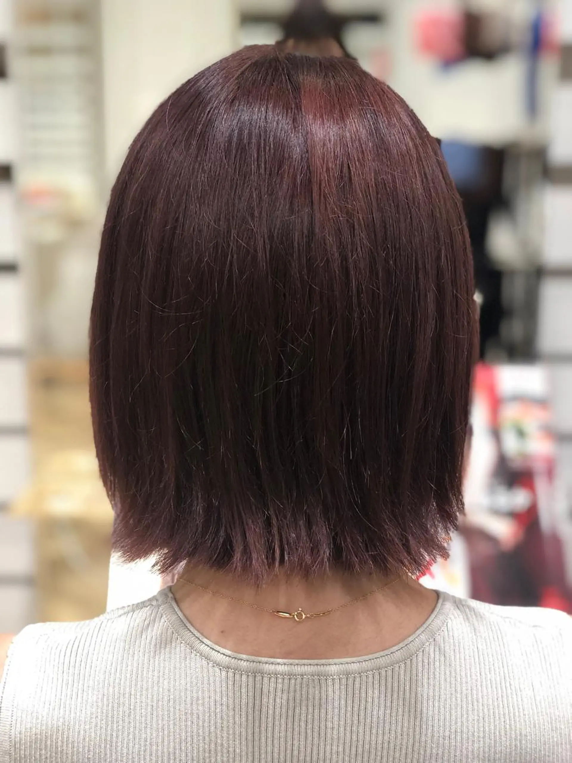 カラー 松永 夏のヘアスタイル