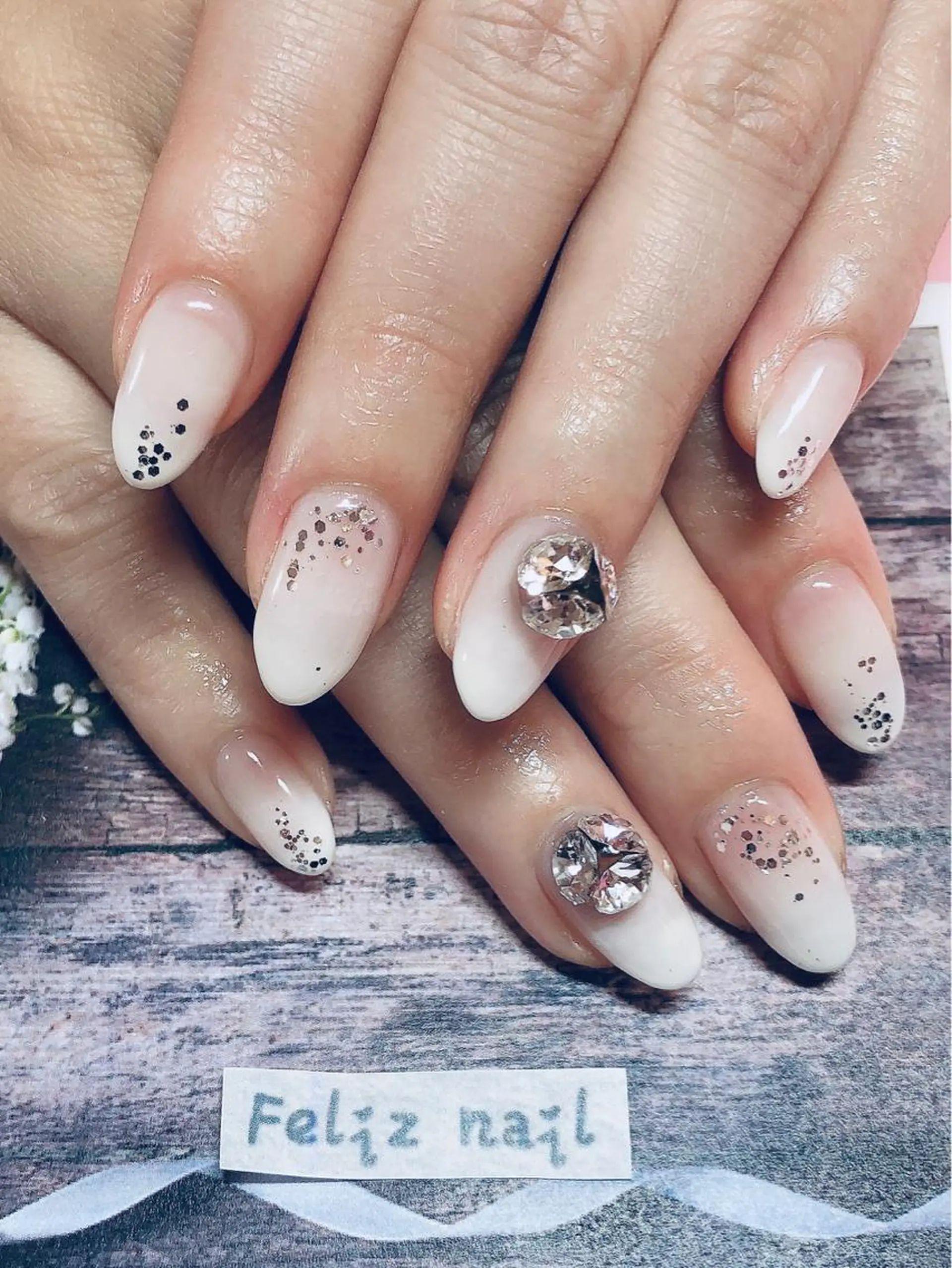 ネイル ジェルネイル ゴージャス パラジェル シンプルネイル ブライダルネイル ハンドネイル ユキカ （ネイリスト）のネイルデザイン