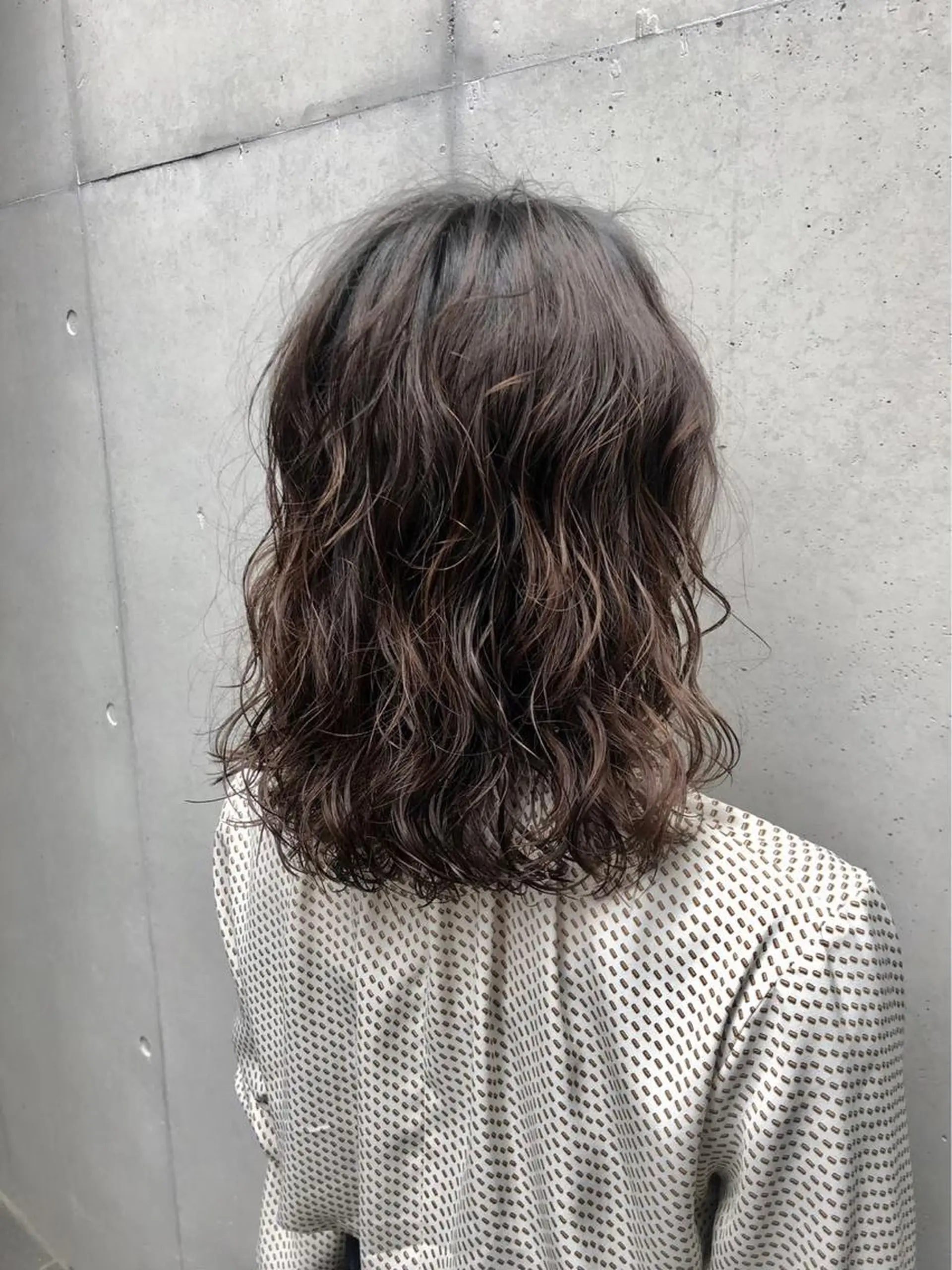 ミディアム パーマ ボブパーマコテ巻き風 パーマNo1深江秀平のヘアスタイル