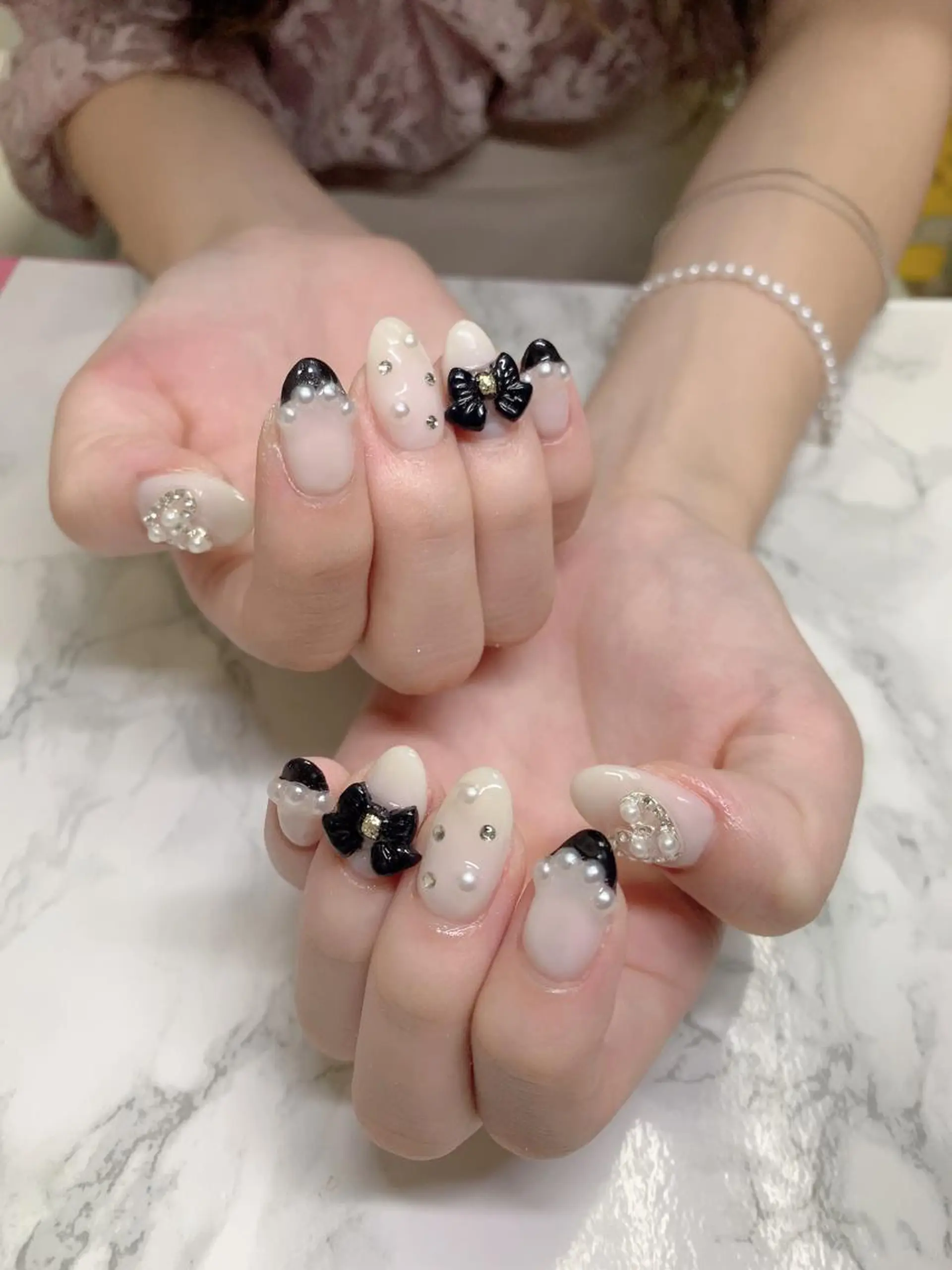 ネイル はな💎ネイル ワンホン、長さ出しのネイルデザイン