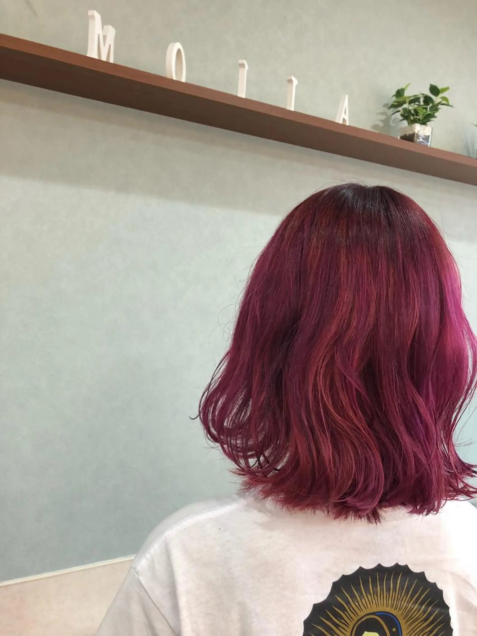 ショート カラー ブリーチ ラベンダーカラー ラベンダーピンク メッシュ ピンクカラー 大野 まゆのヘアスタイル
