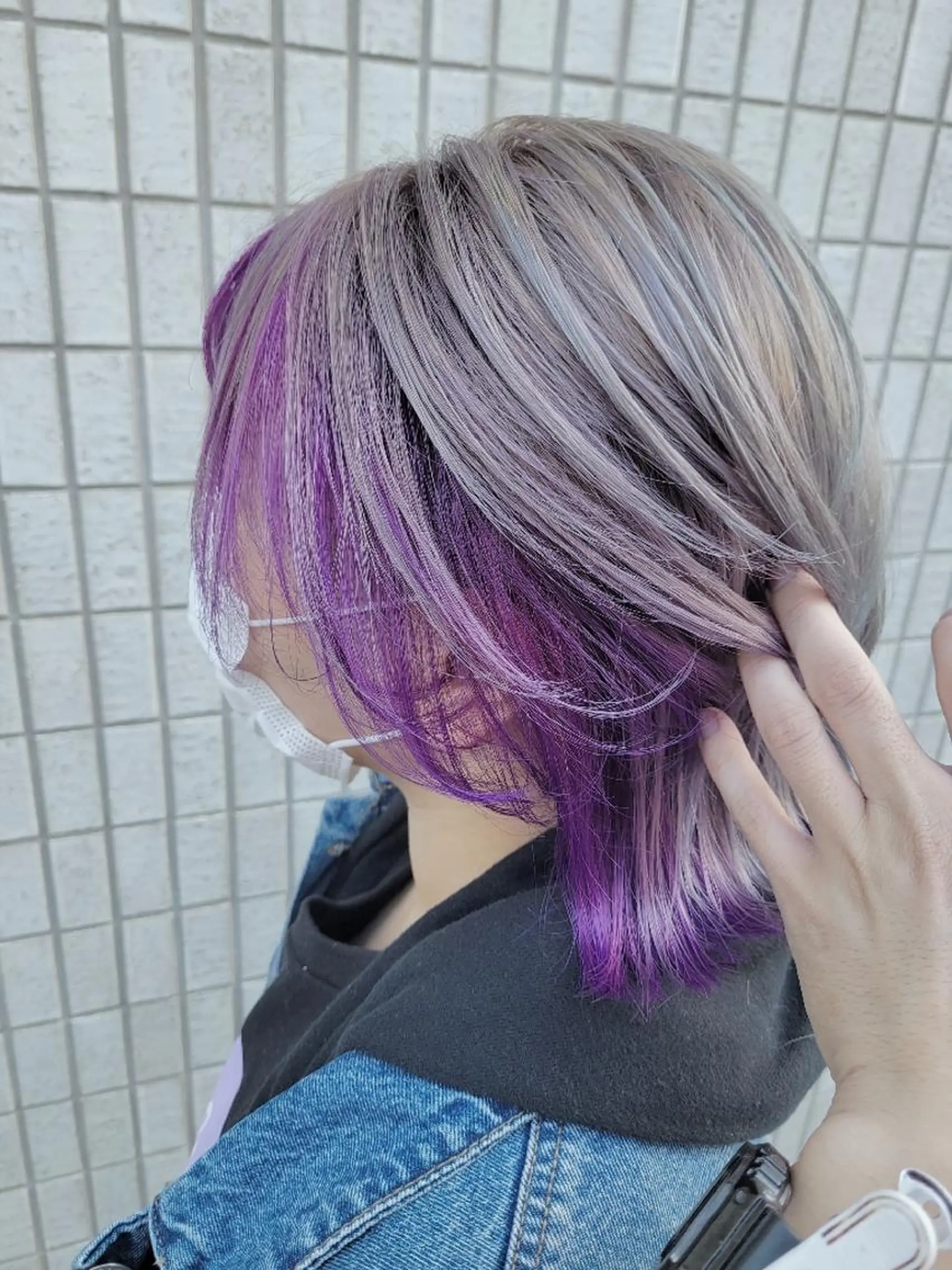 ミディアム ミストバング ハイライト 髪質改善 韓国風ヘア レイヤーカット ヘアカラー 尾野 恭平のヘアスタイル