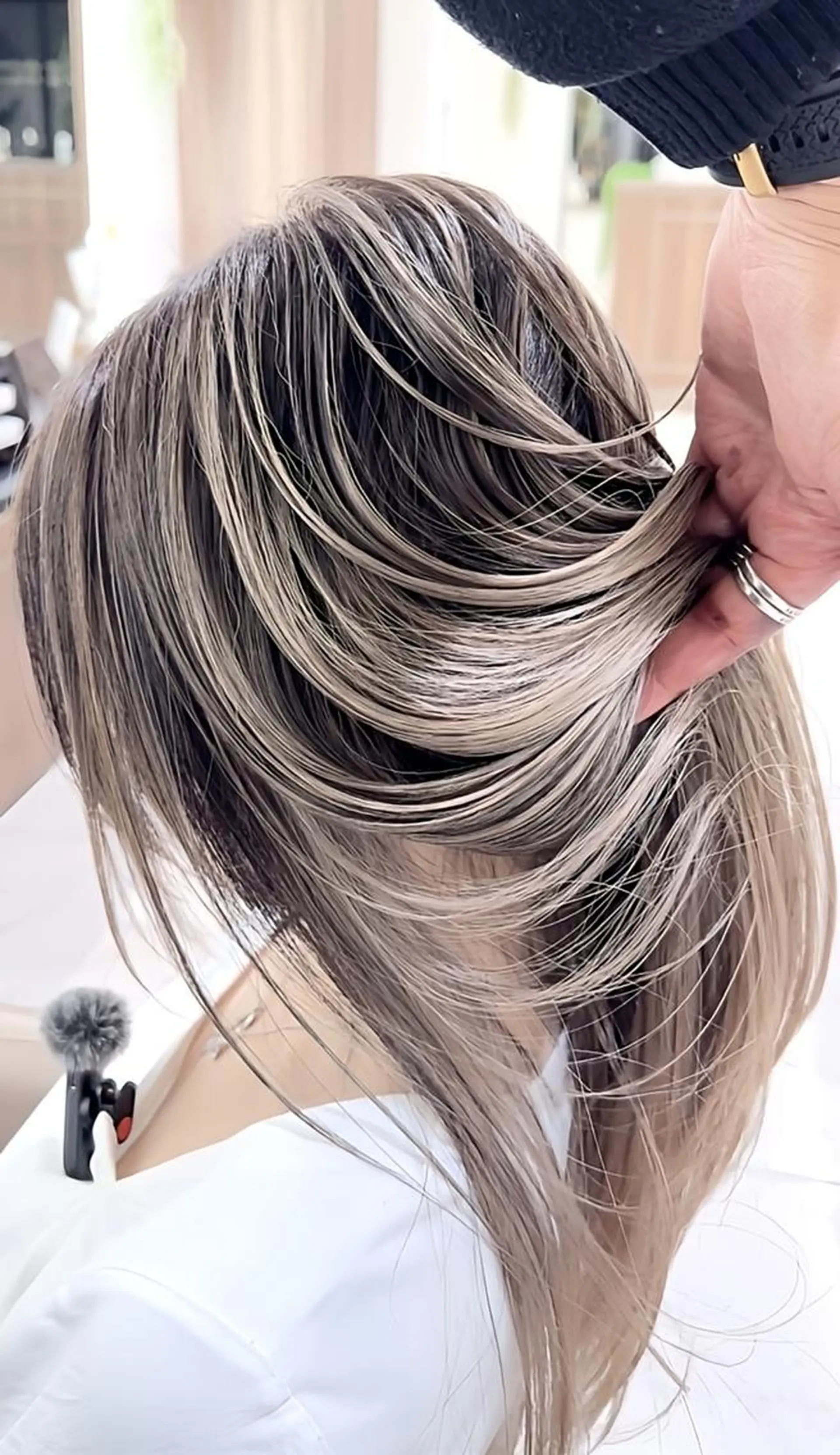 ロング カラー バレイヤージュ 髪質改善 レイヤーカット カット ヘアカラー トリートメント 山崎俊輔/髪質改善 /バレイヤージュのヘアスタイル