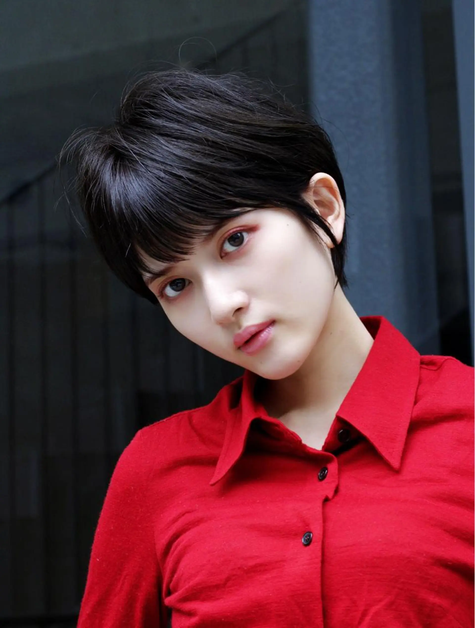 ミディアム ROBBY 表参道yuseiのヘアスタイル