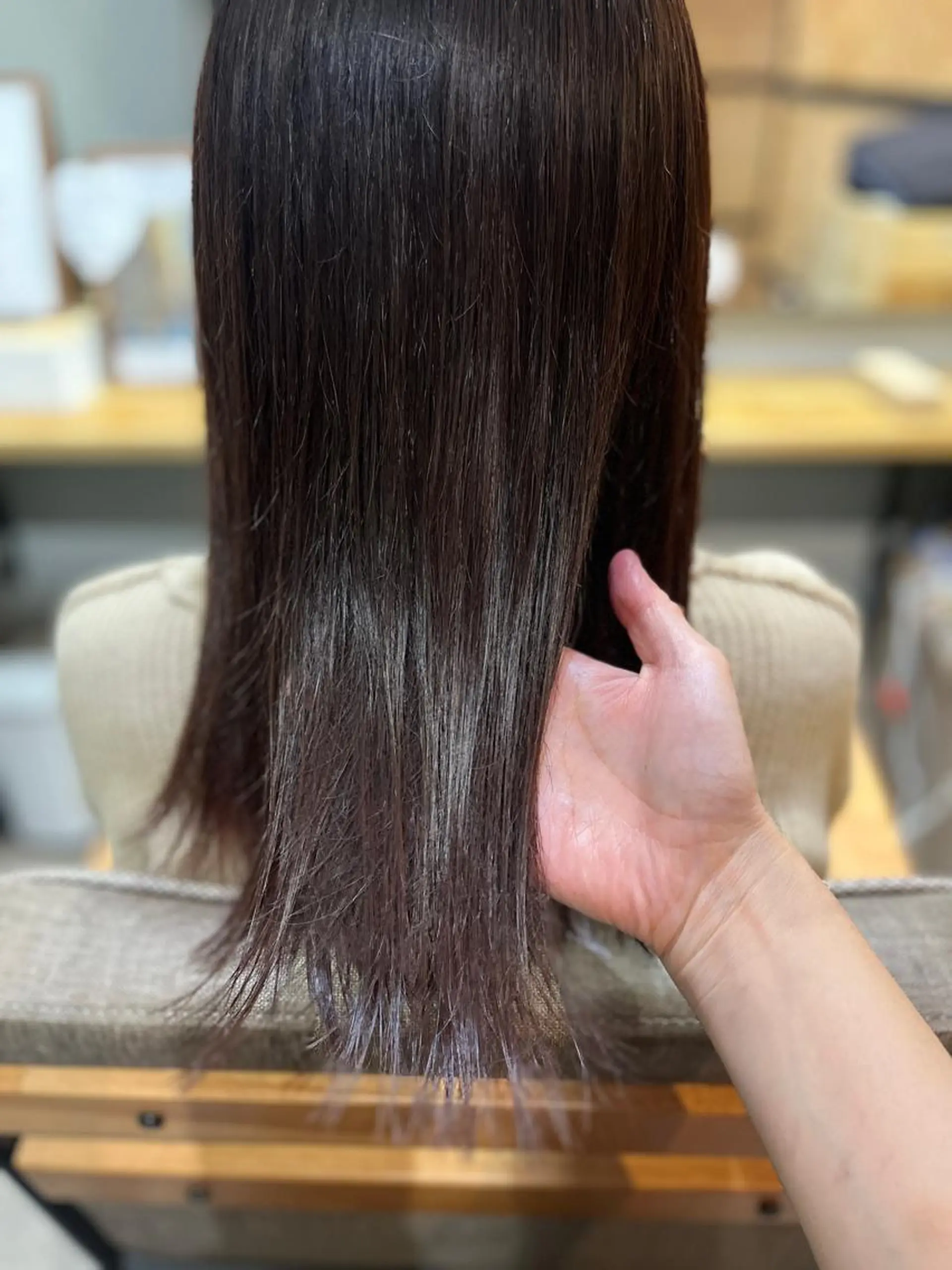 ロング カラー パーマ ヘアアレンジ メンズ キッズ ネイル マツエク・マツパ アイブロウ メンズブリーチ メンズハイライト メンズインナーカラー メンズ韓国風 ブリーチ カット 縮毛矯正 トリートメント 久木原 ゆりのヘアスタイル