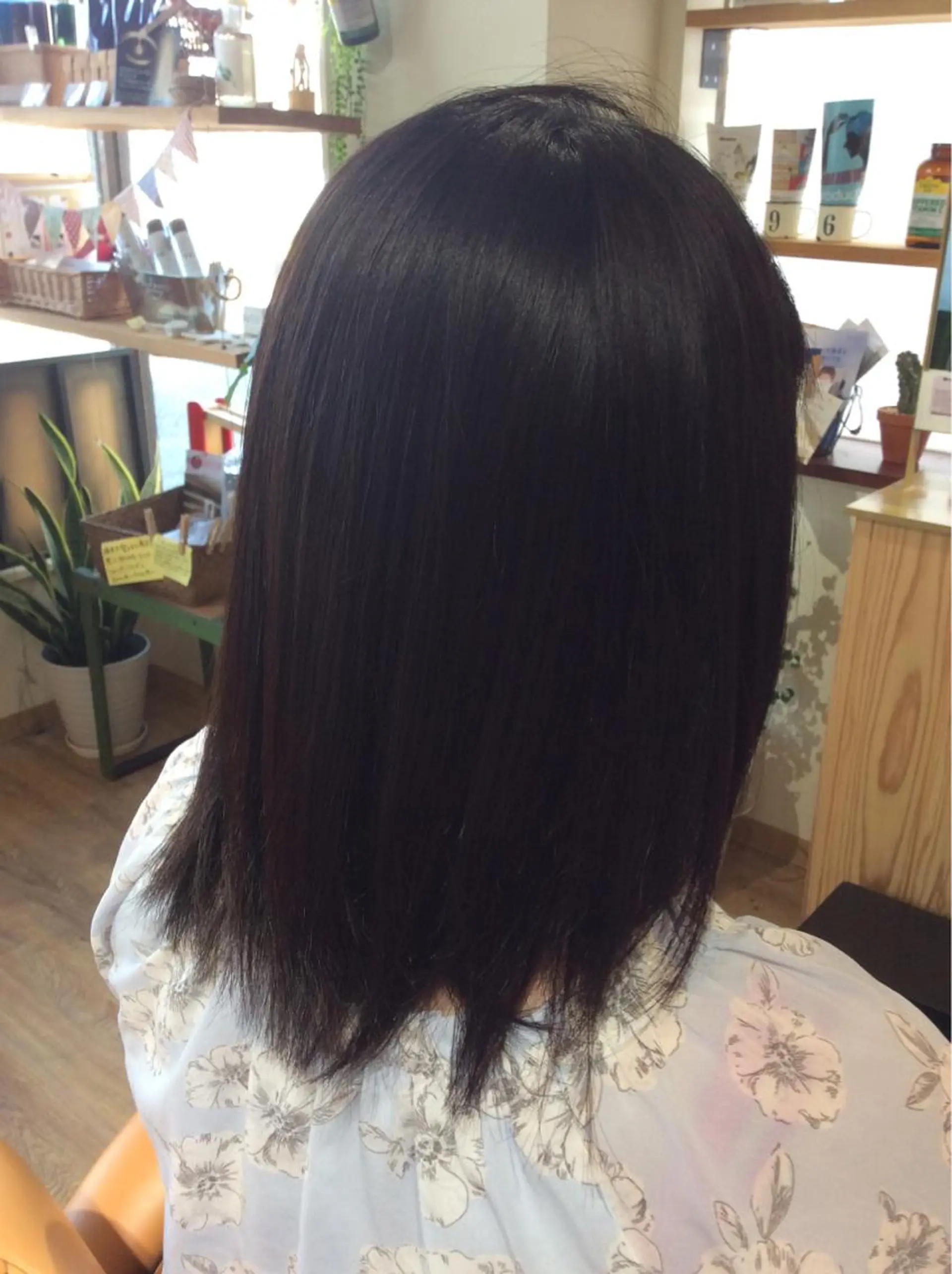 セミロング カラー カット 縮毛矯正 ヘッドスパ Pinna by Lasetta所属・瀬田 幸代のヘアスタイル