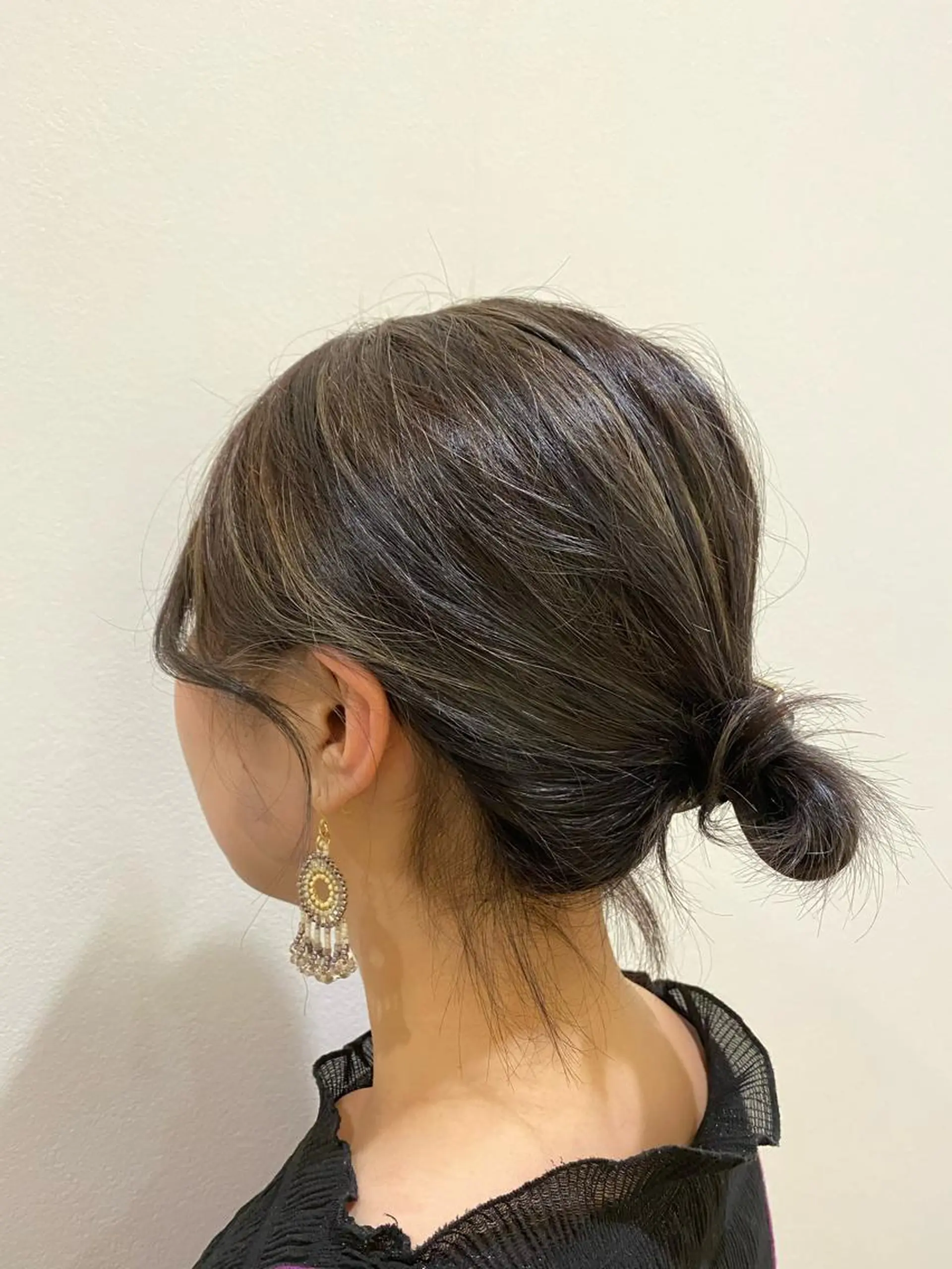 カラー グレージュ ハイライトカラー 頓所 大昂のヘアスタイル