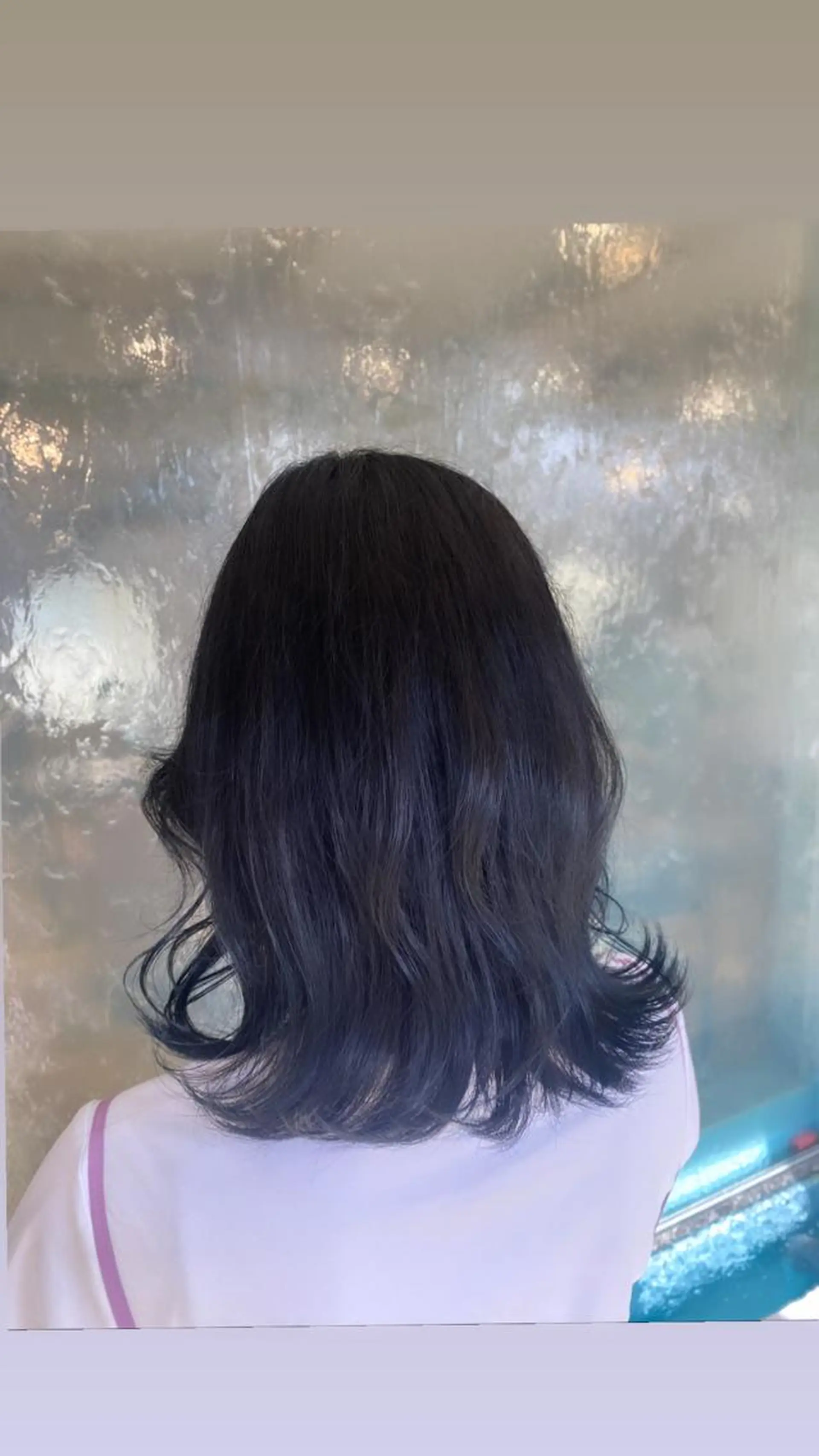 ミディアム 辻 友里香のヘアスタイル