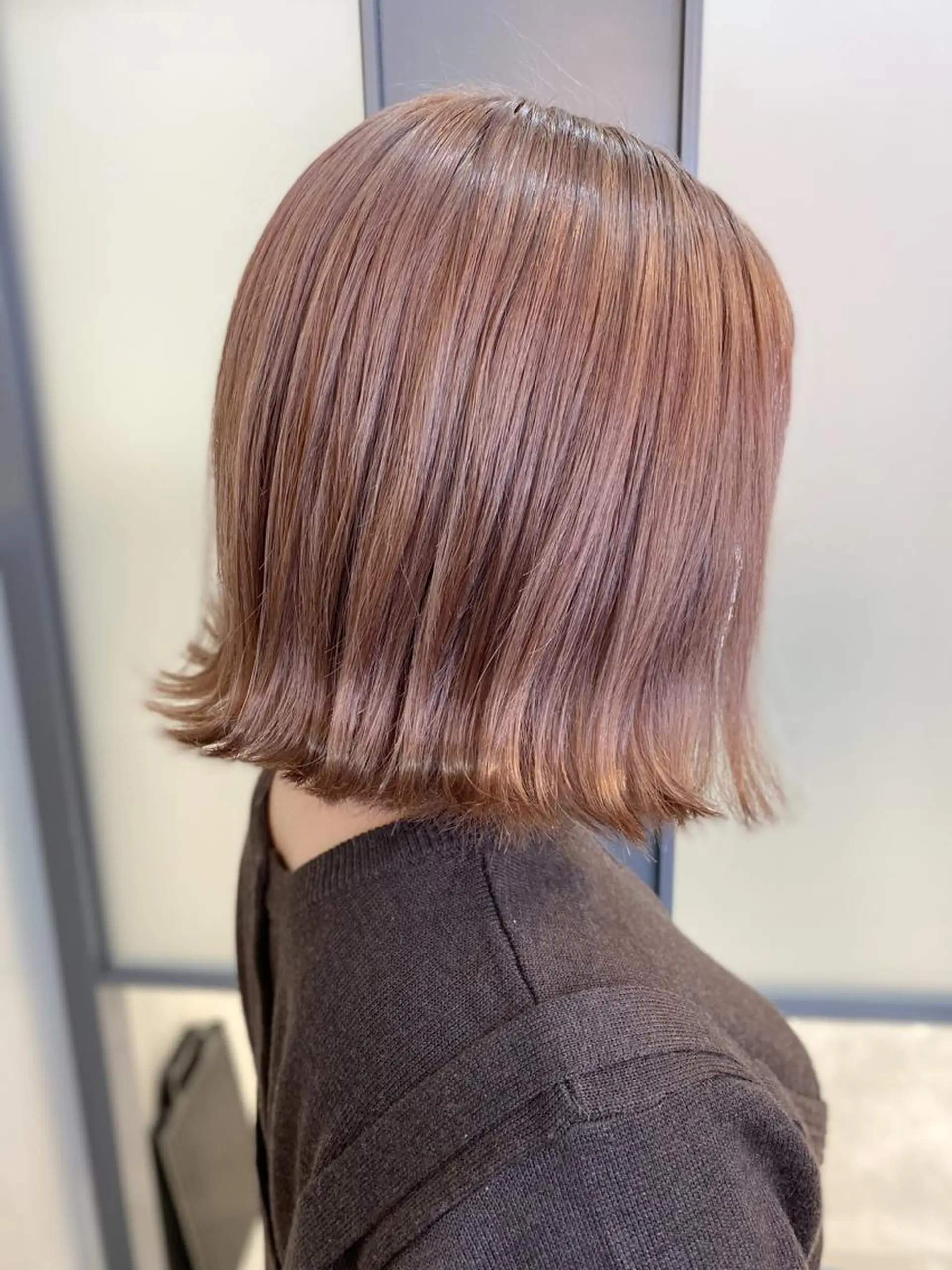 ミディアム カラー ベージュカラー ブリーチ ピンクカラー ピンクベージュ 【透明感、艶髪】西村 有司のヘアスタイル