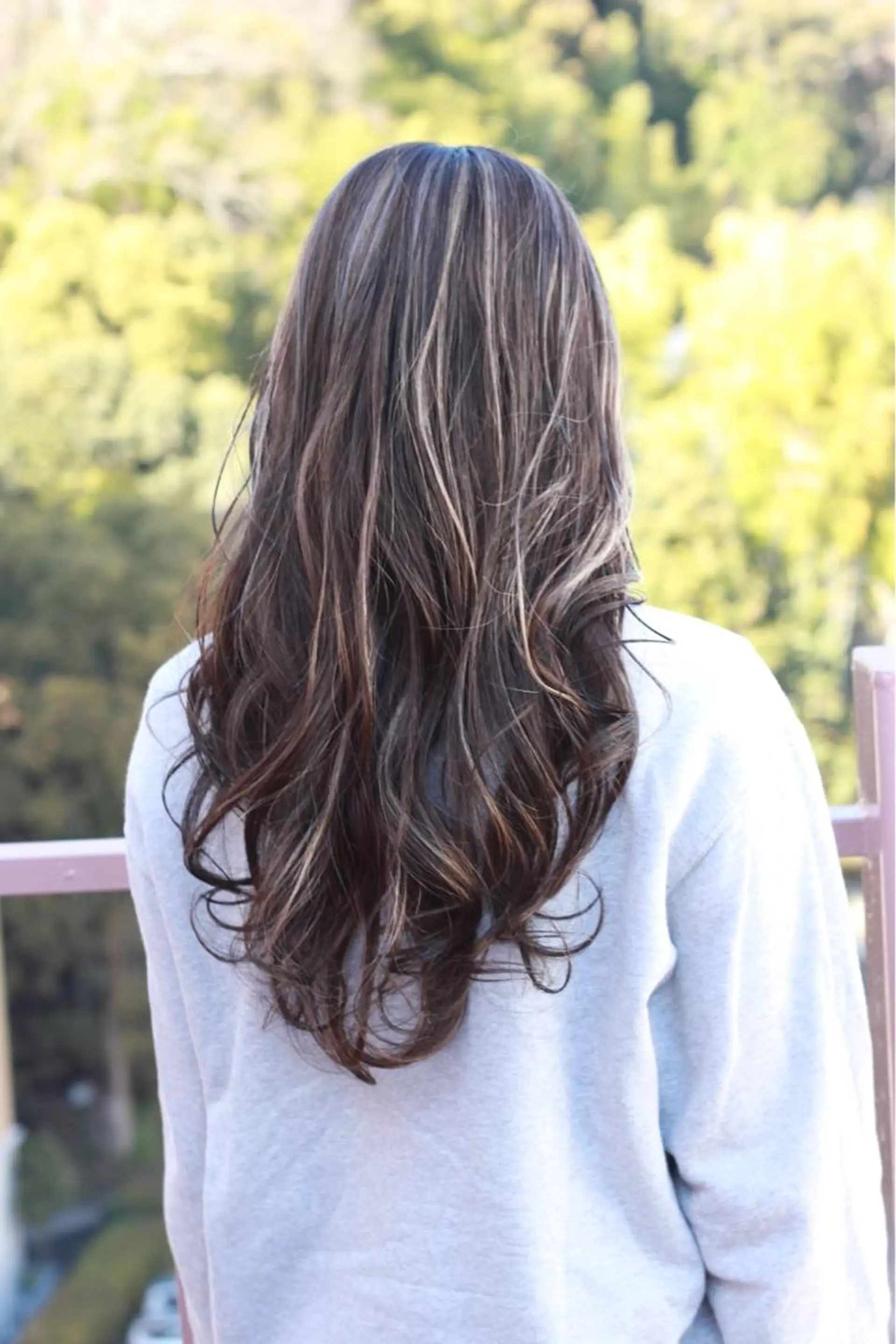 ロング カラー ハイライトカラー ハイライト ヘアカラー Viage （ビアージュ）のヘアスタイル