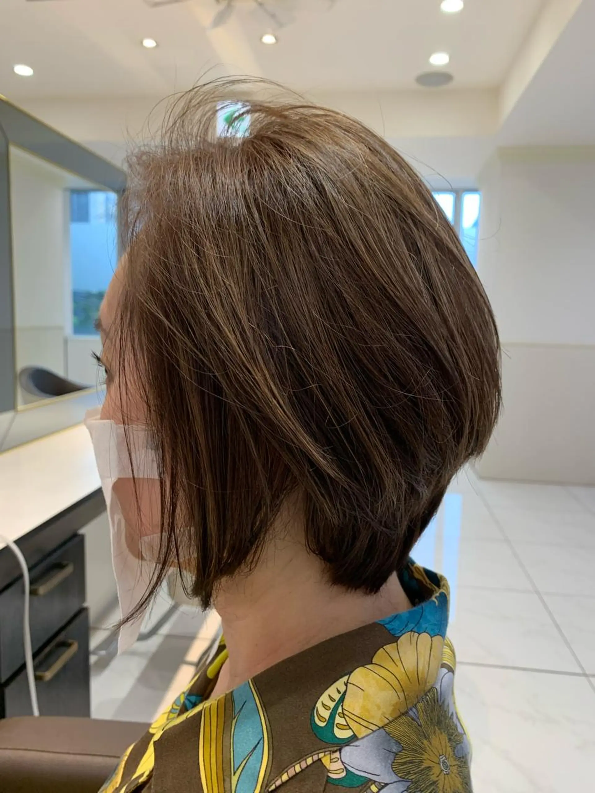 ショート カラー 小田切 栄司のヘアスタイル