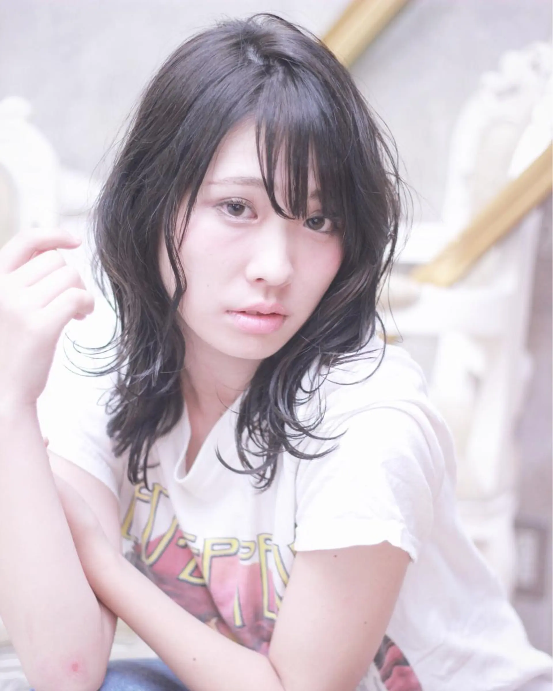 セミロング カラー レイヤーカット 及川 光のヘアスタイル