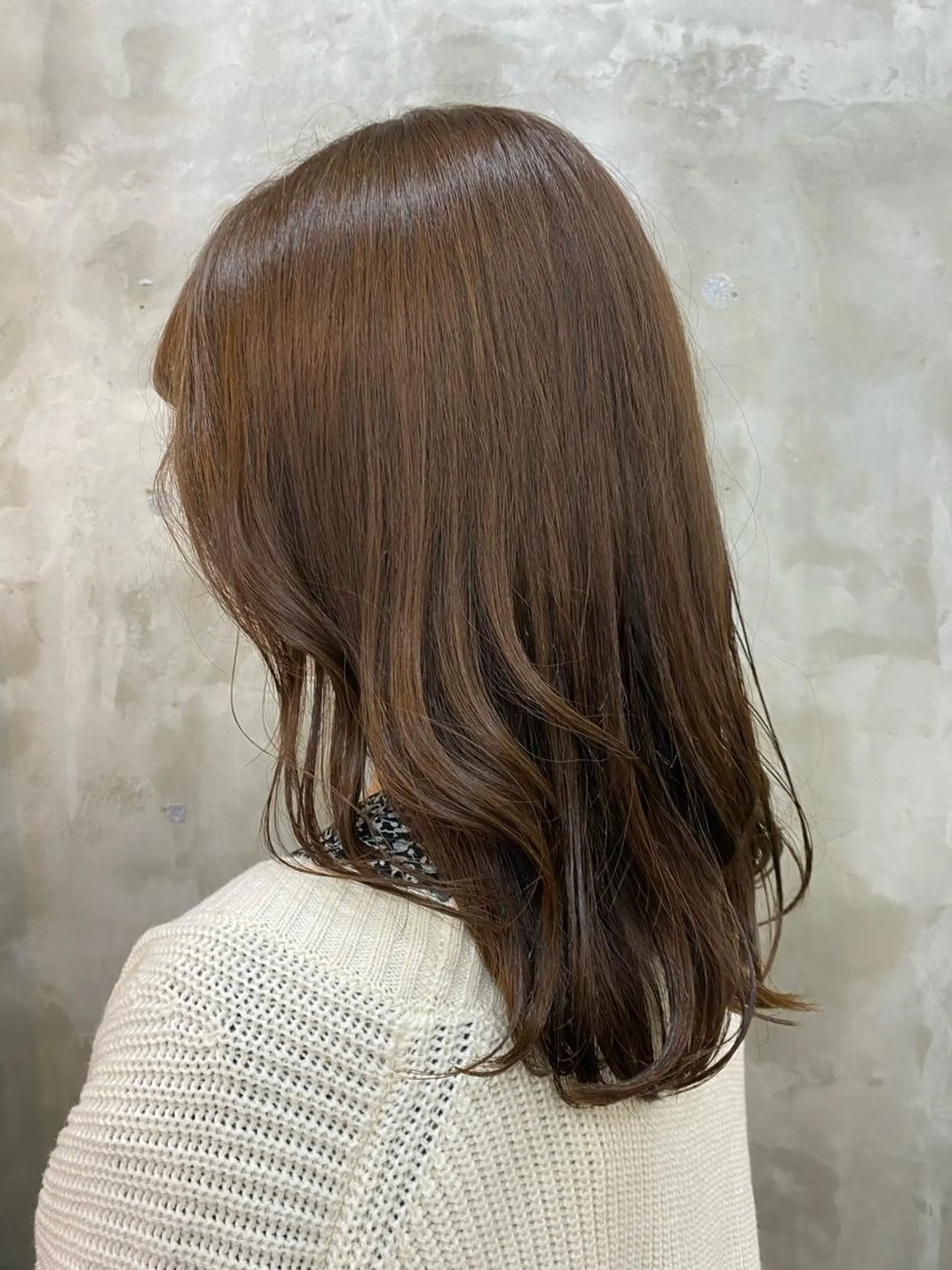 セミロング カラー ヘアアレンジ グレージュ ヨシンモリ 志賀 あずみのヘアスタイル