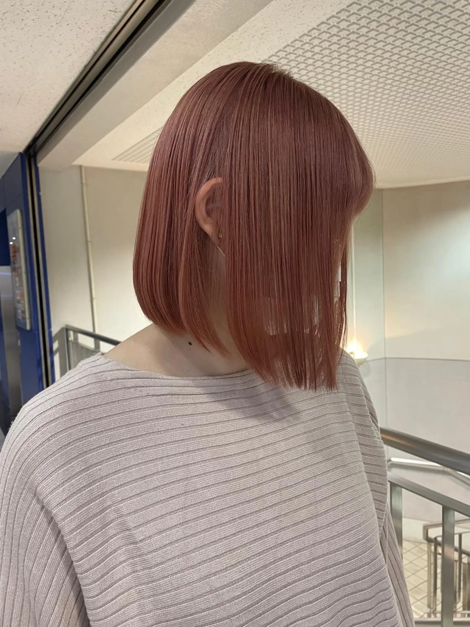 ショート カラー ヘアカラー トリートメント ブリーチカラー🌈 石垣翔太のヘアスタイル