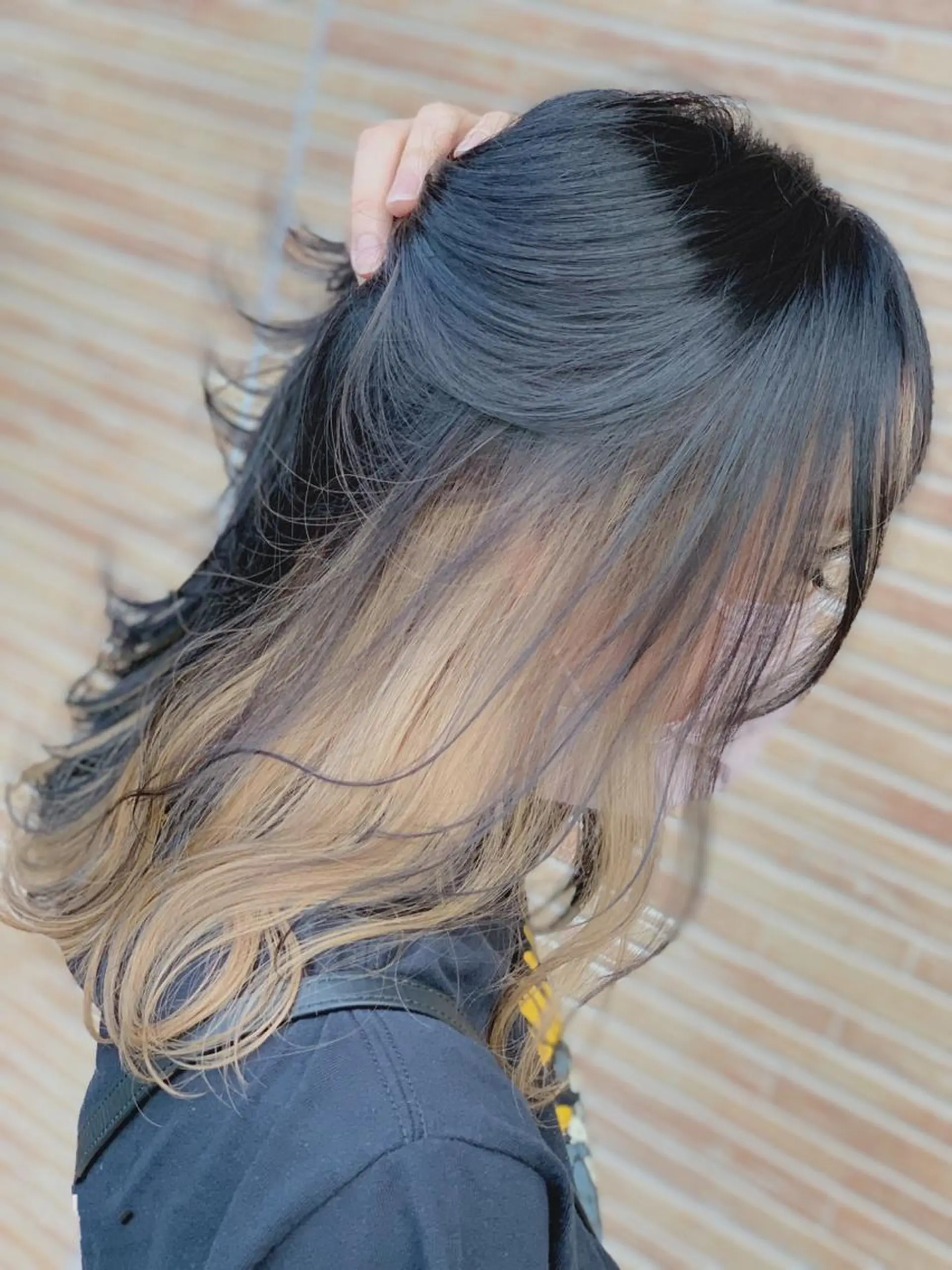 セミロング メンズスタイル バレイヤージュ　齋藤のヘアスタイル