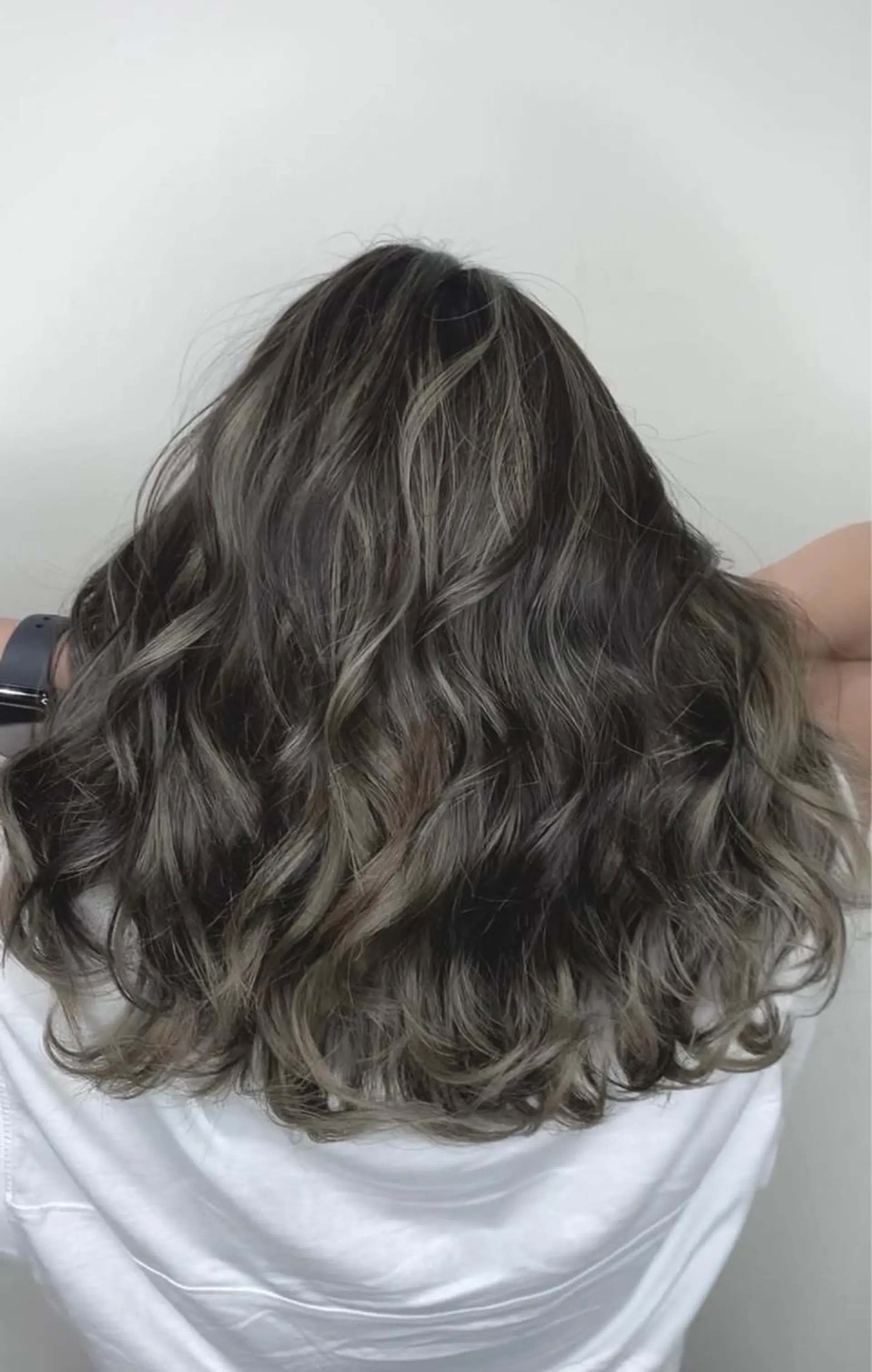 ミディアム ヘアカラー トリートメント 🫧髪質改善 講師🫧🍎幹細胞のヘアスタイル