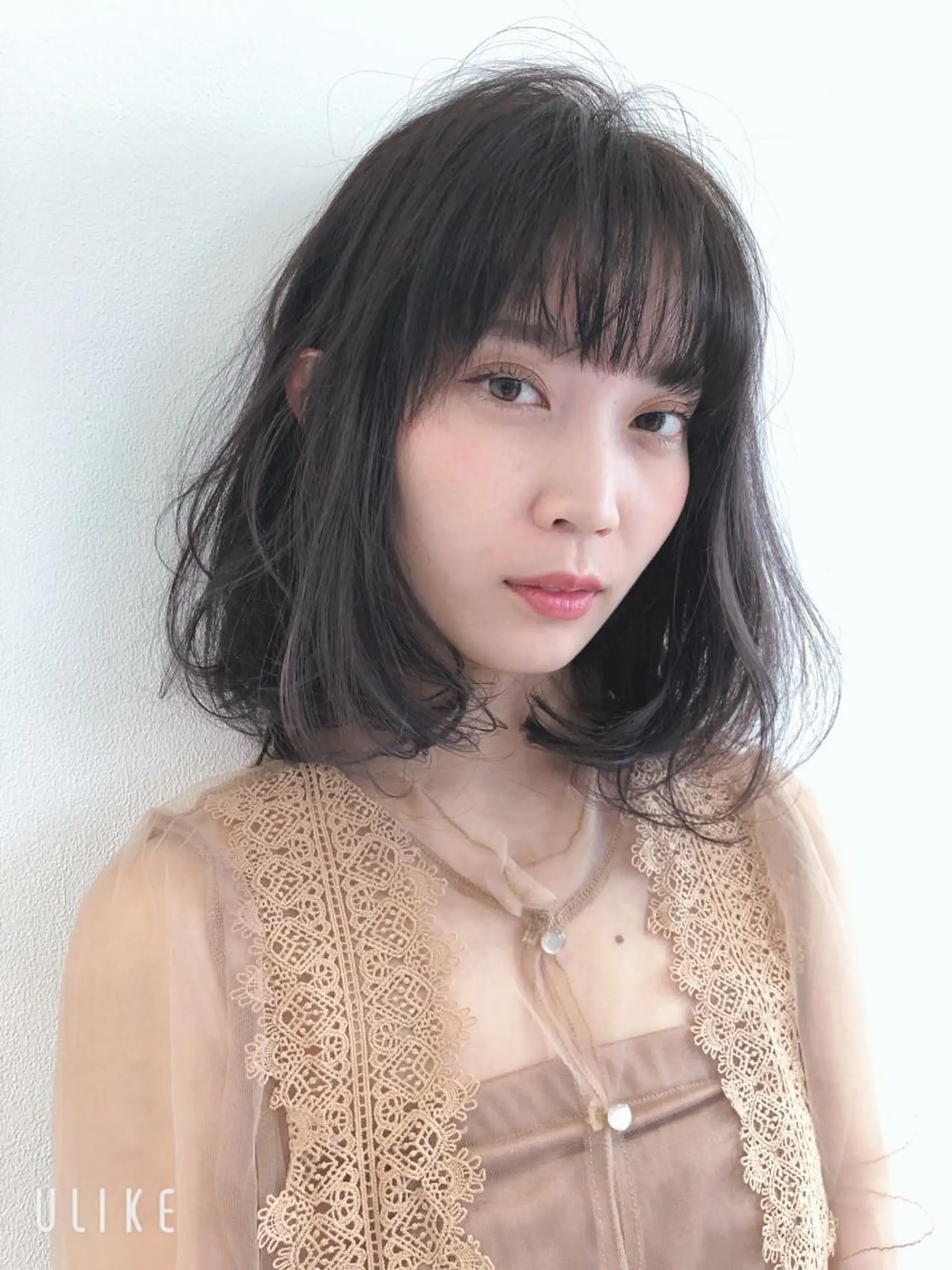 ミディアム カラー 似合わせカット 迫留由弥のヘアスタイル