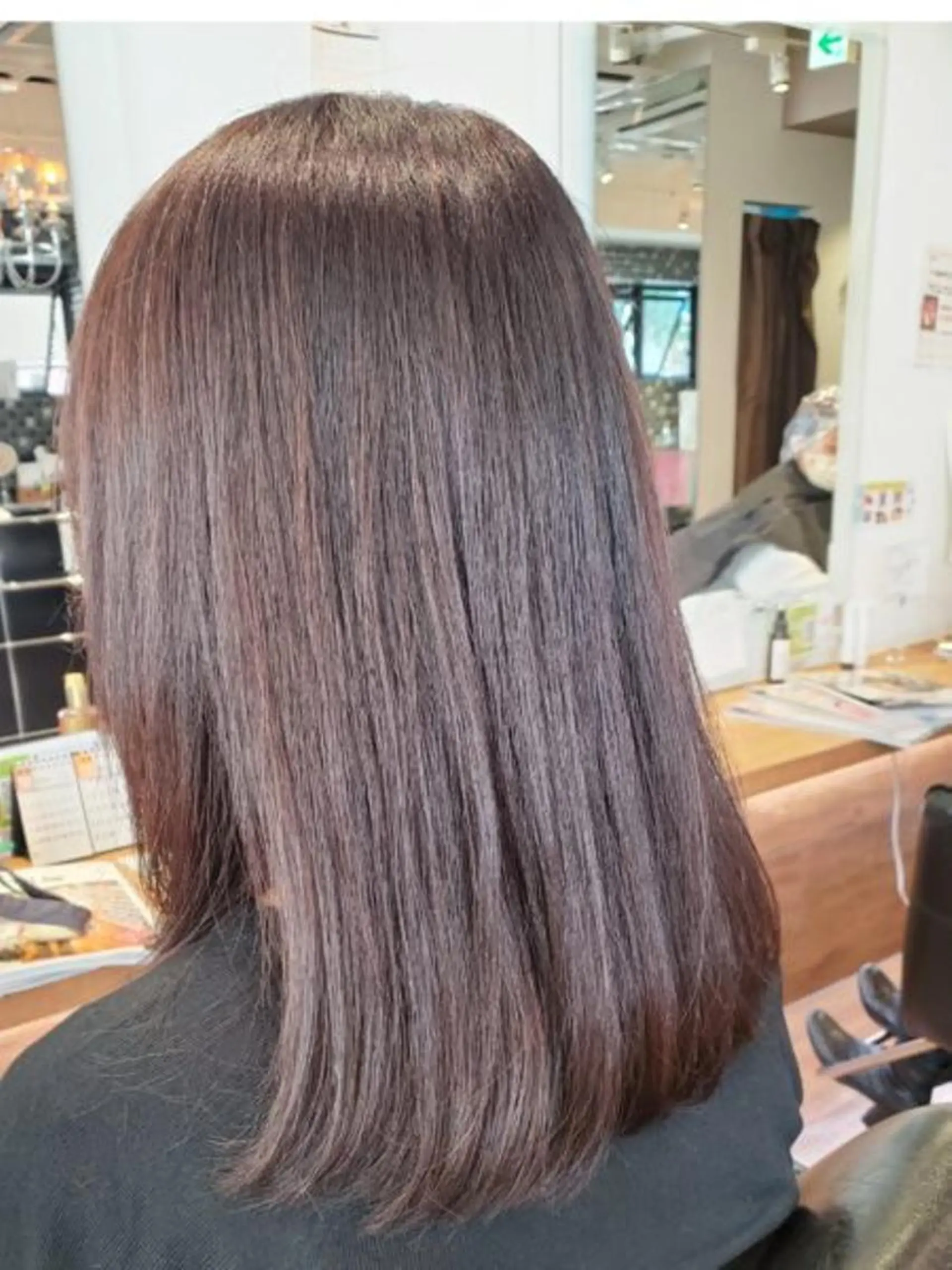ミディアム ヘアカラー 村野 晴香のヘアスタイル