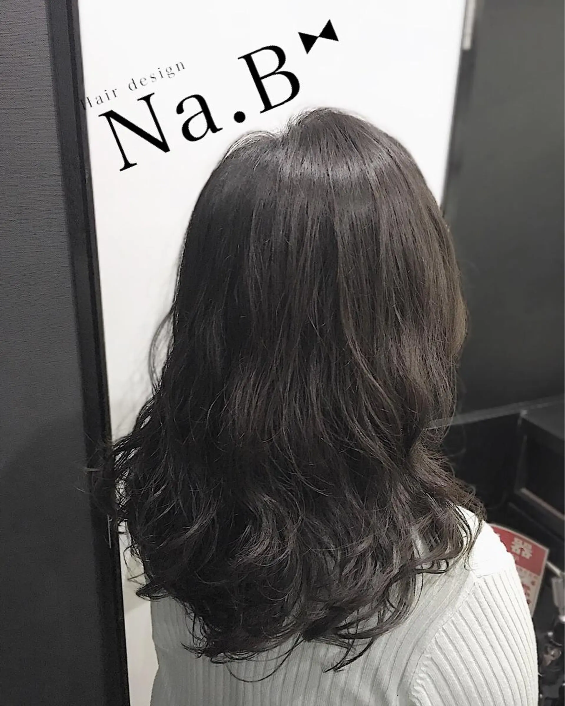セミロング カラー パーマ ヘアアレンジ ジユン 지윤のヘアスタイル