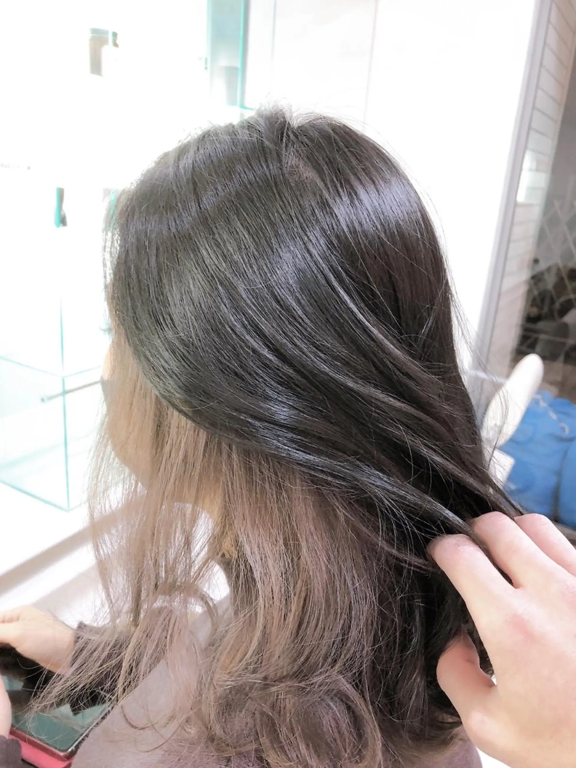 ミディアム カラー 保住 亮太のヘアスタイル