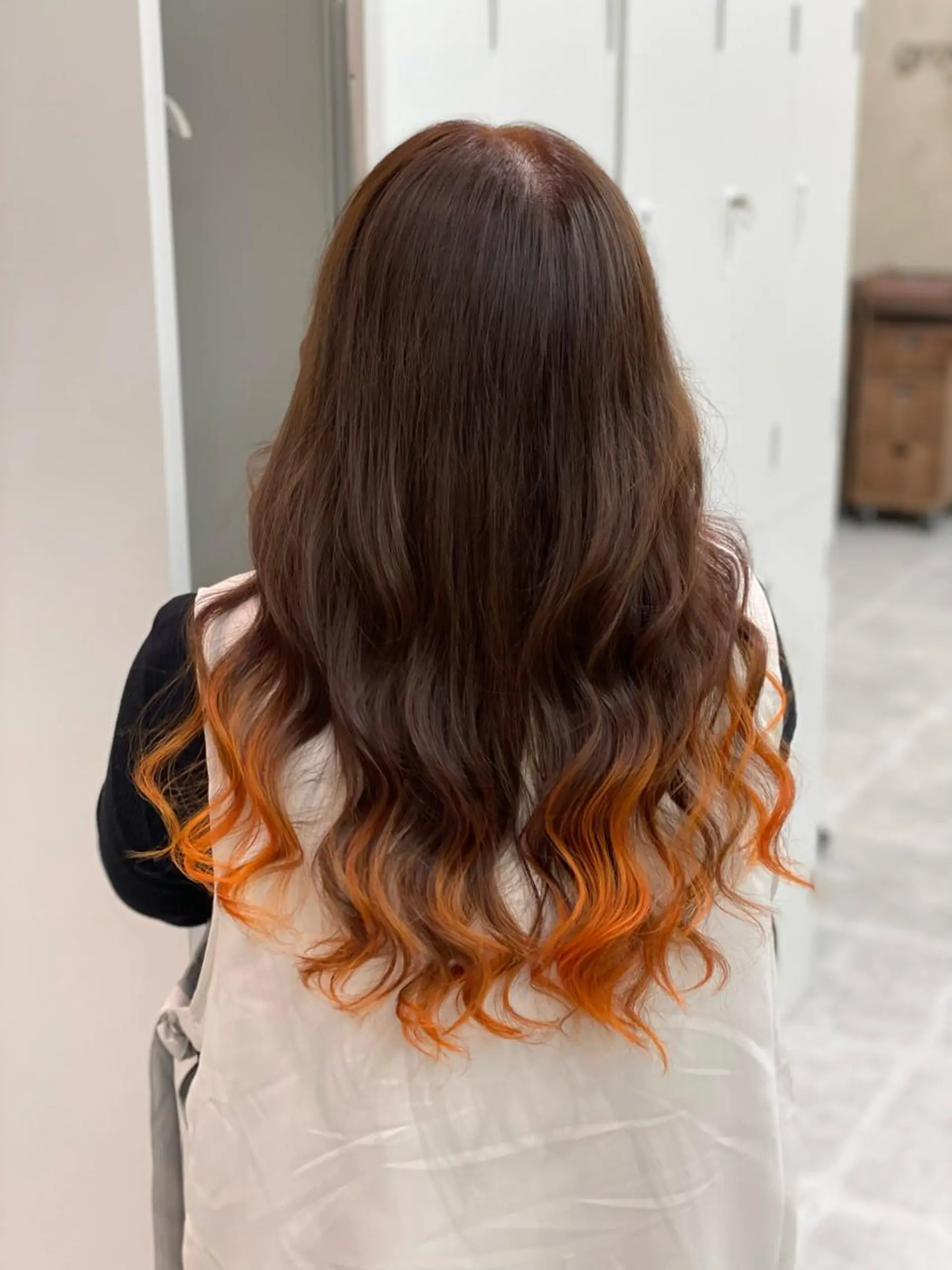 ロング カラー ショーヤ/ブリーチ /エクステのヘアスタイル