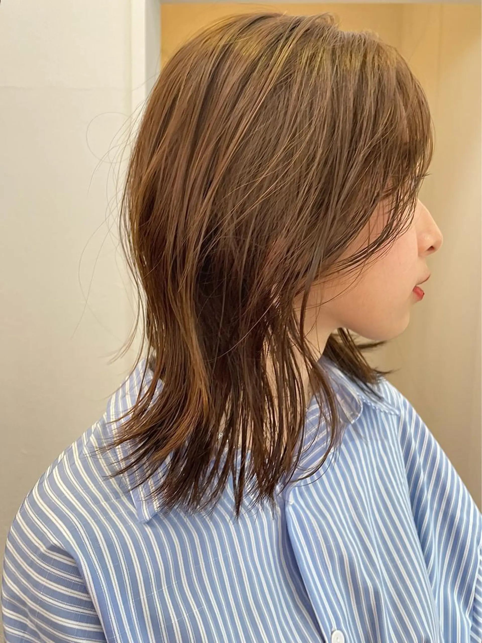 ミディアム カラー ヘアアレンジ 透明感カラー 抜け感ボブ×パーマ ｜kazaneのヘアスタイル