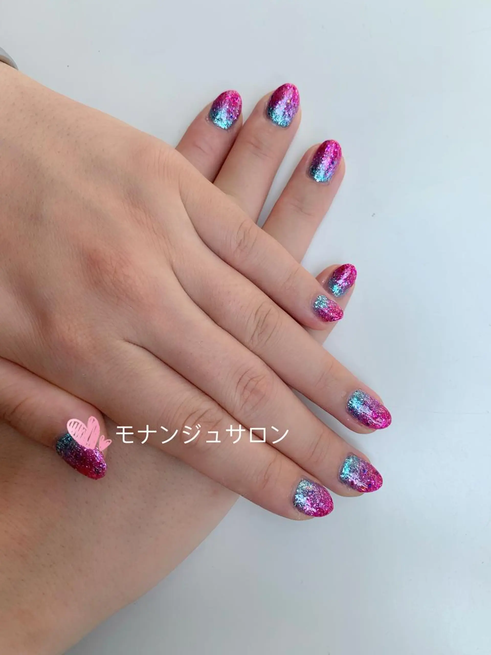 ネイル モナンジュ マツパ・眉毛専門のマツエク・マツパデザイン