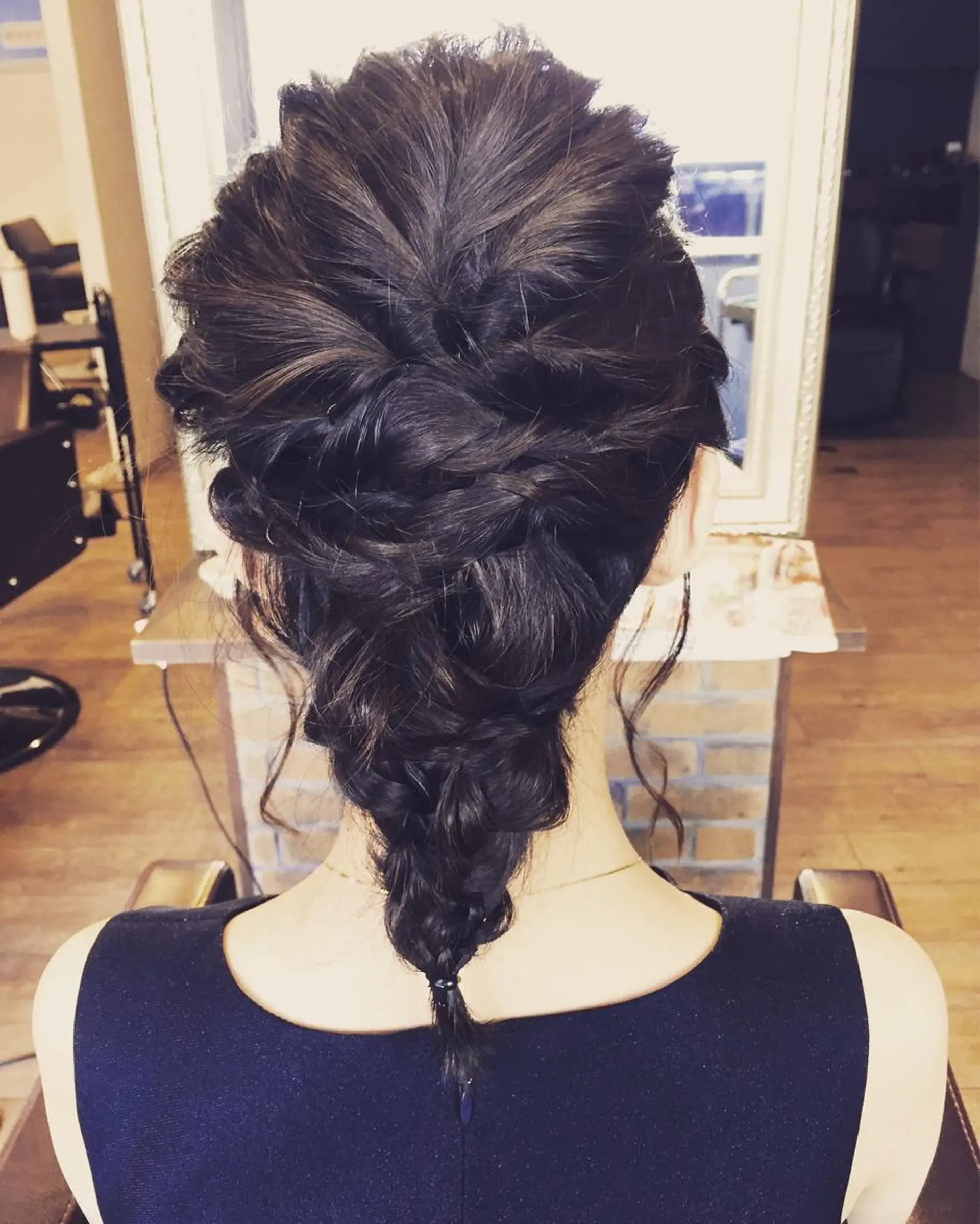 ミディアム ヘアアレンジ shi hoのヘアスタイル