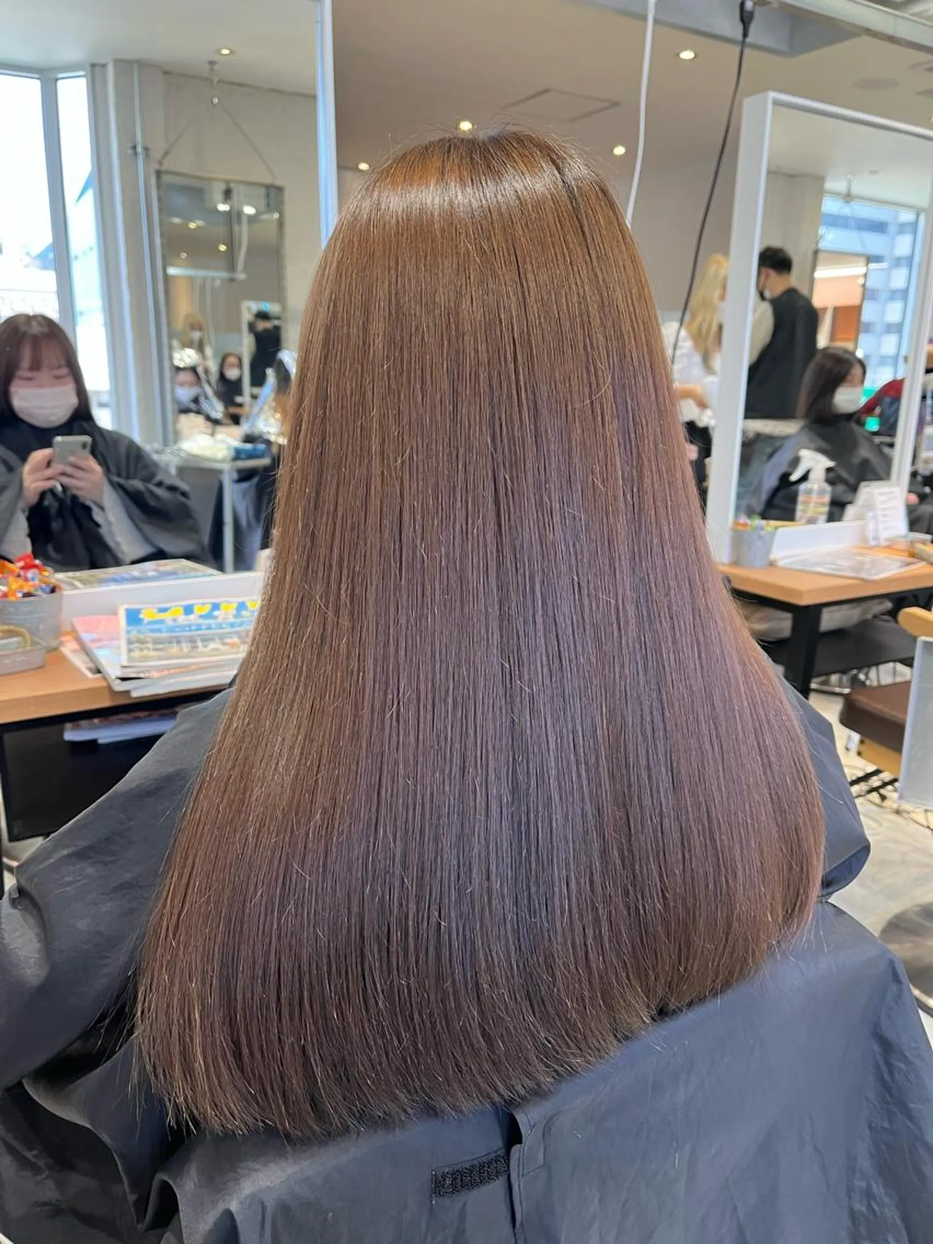 ロング ヘアカラー トリートメント u n aのヘアスタイル