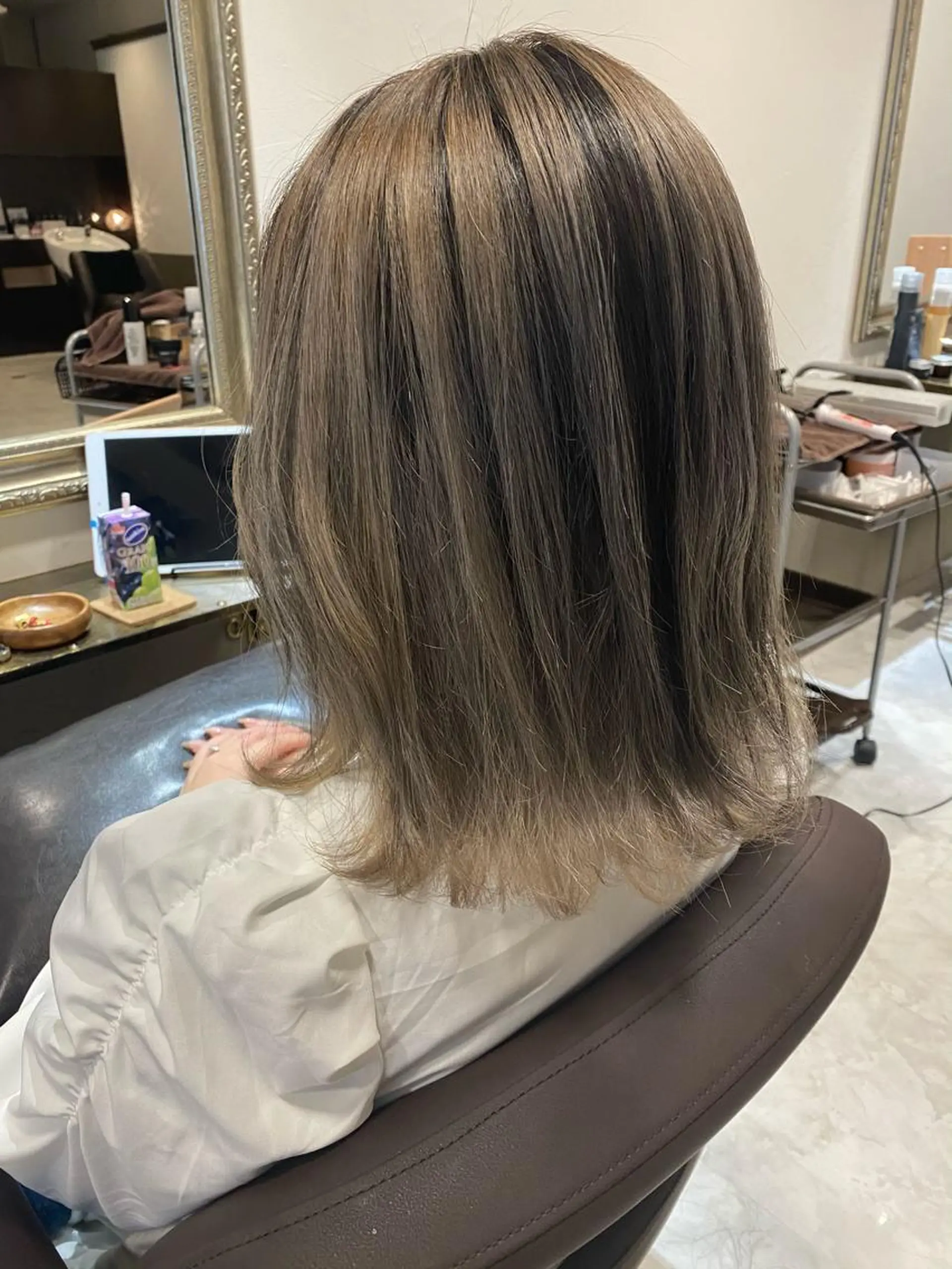 ミディアム カラー 坂井田 浩樹のヘアスタイル