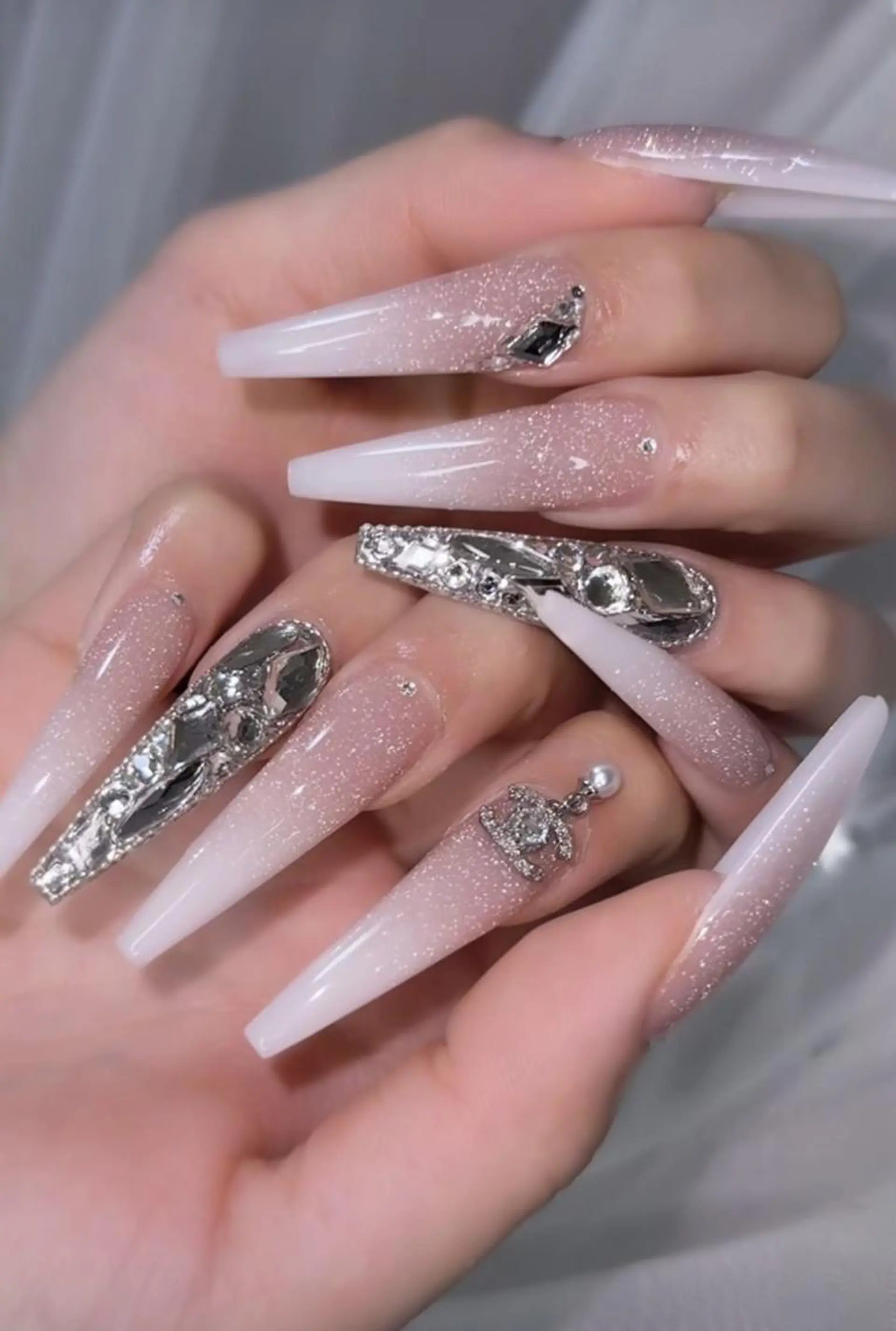 ネイル 長さ出し フレンチネイル グラデーション 卒業式 マグネットネイル Sora nail 長さ出し専門店のネイルデザイン