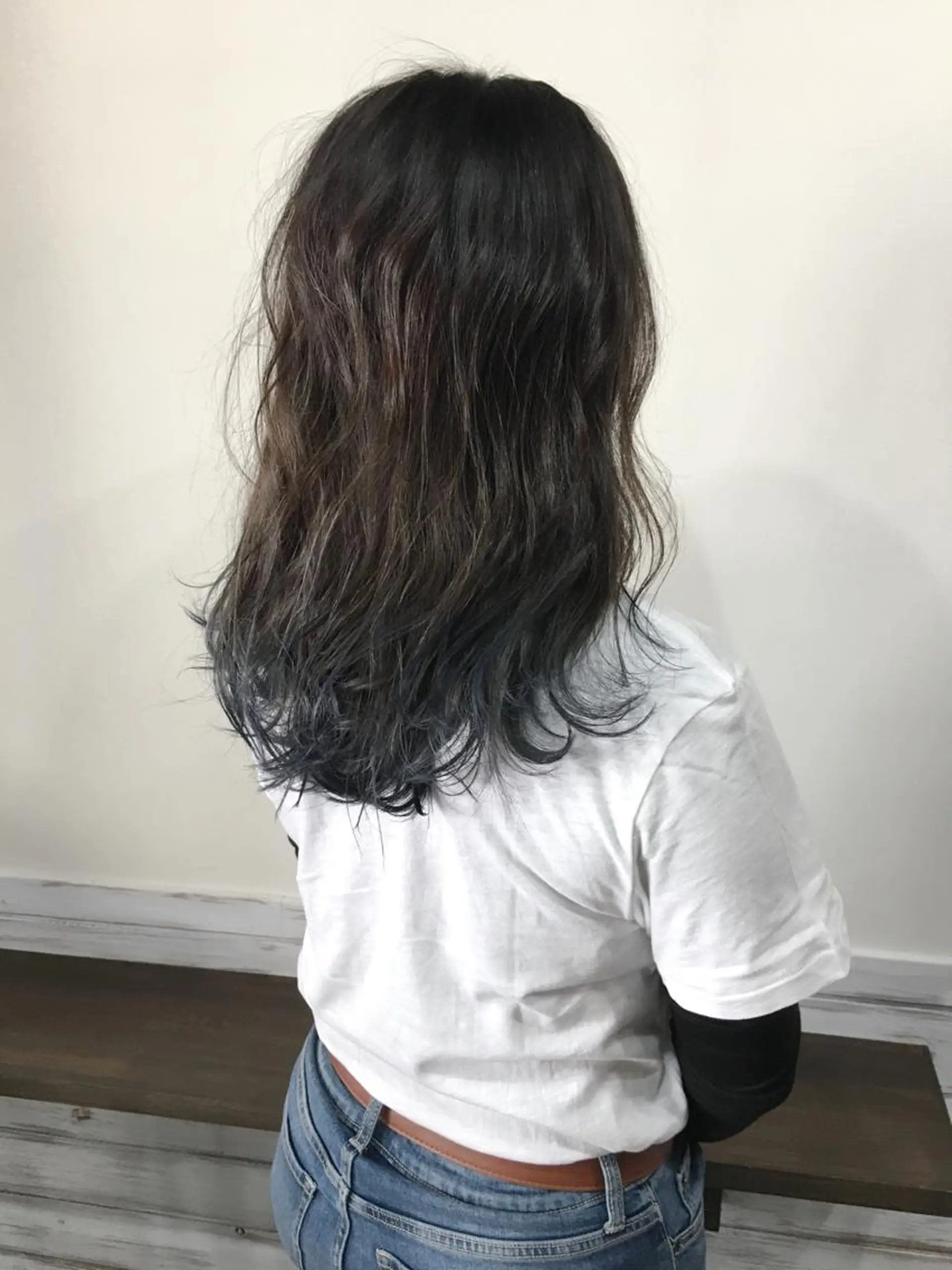 ミディアム カラー グラデーションカラー ヘアカラー トリートメント ヘアセット カラー特化サロン大阪 ルービック江坂/新城のヘアスタイル