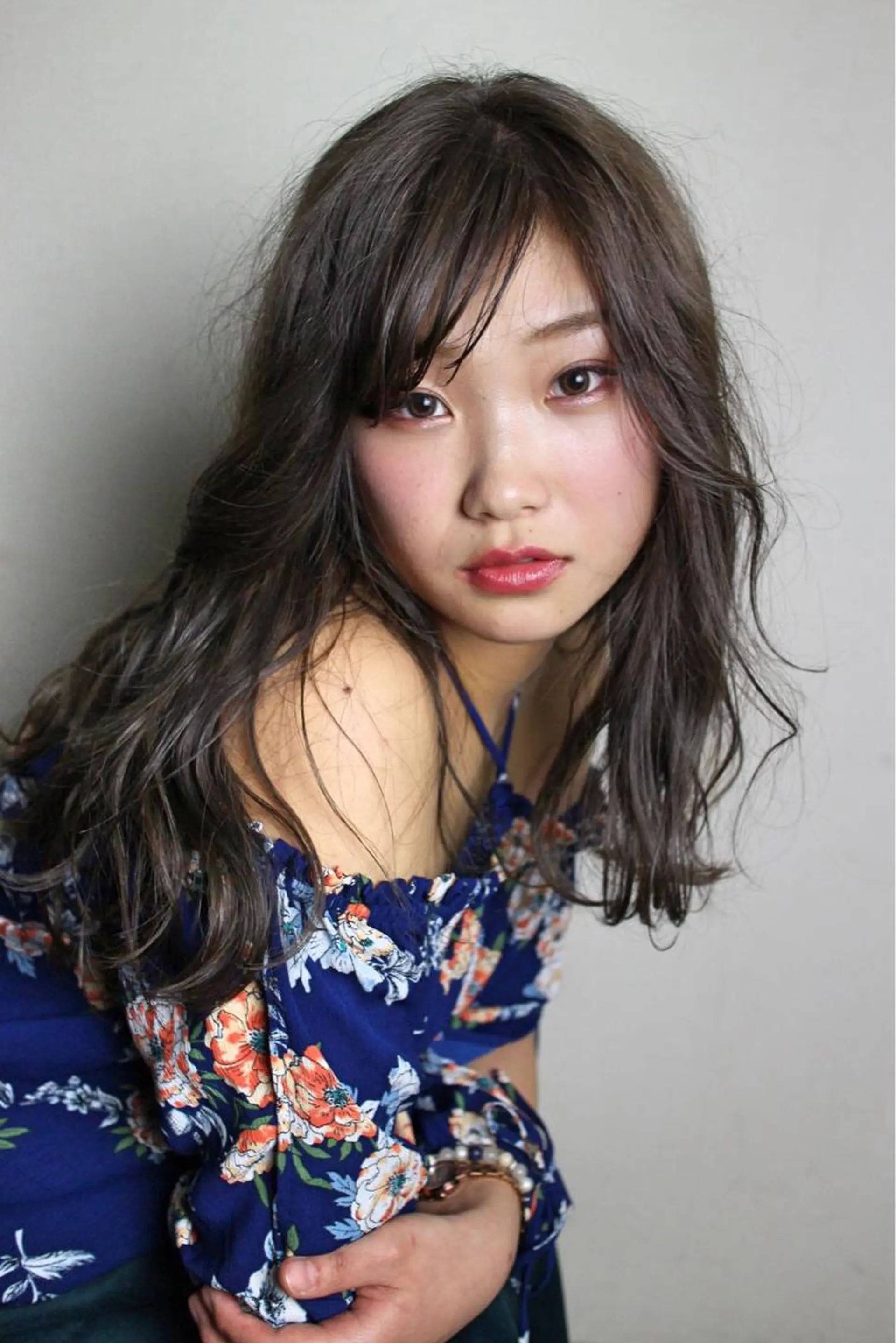 ロング カラー ブリーチ グレージュ ミルクティーグレージュ カット ヘアカラー 武田 久司のヘアスタイル