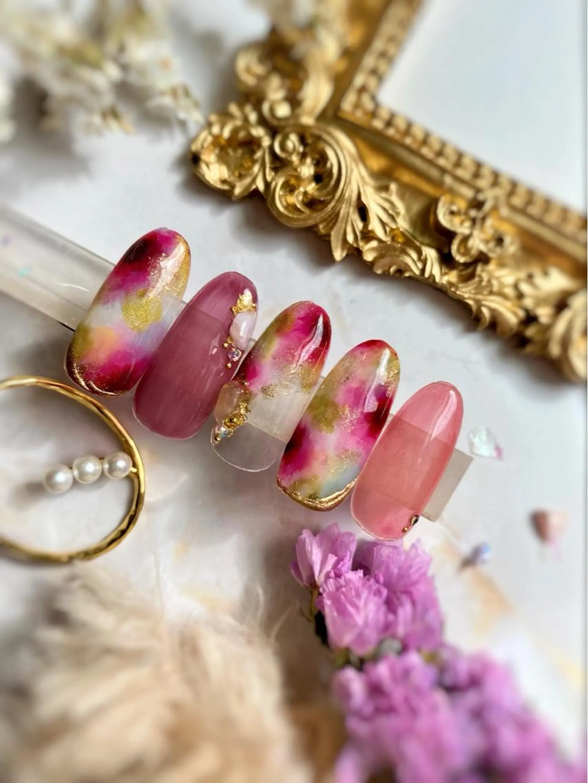 ネイル アートネイル フラワーネイル ニュアンスネイル オフィスネイル 春ネイル yuko （ネイリスト）のネイルデザイン