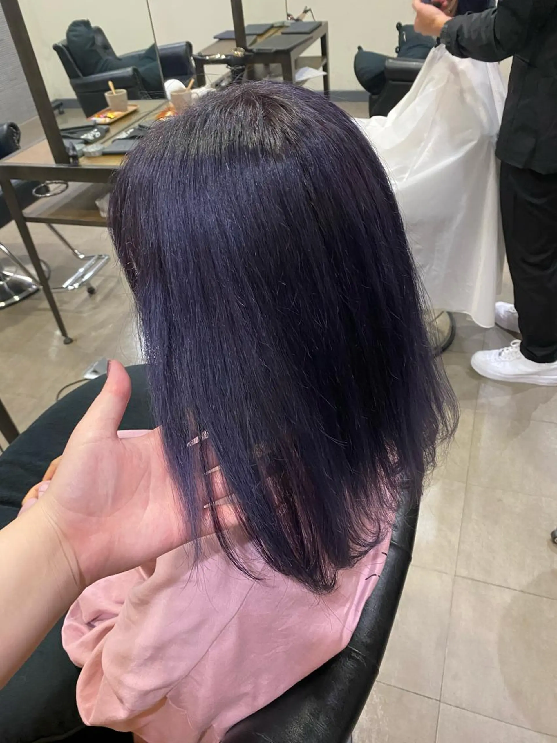 セミロング maco 艶感ハイトーン🦋のヘアスタイル