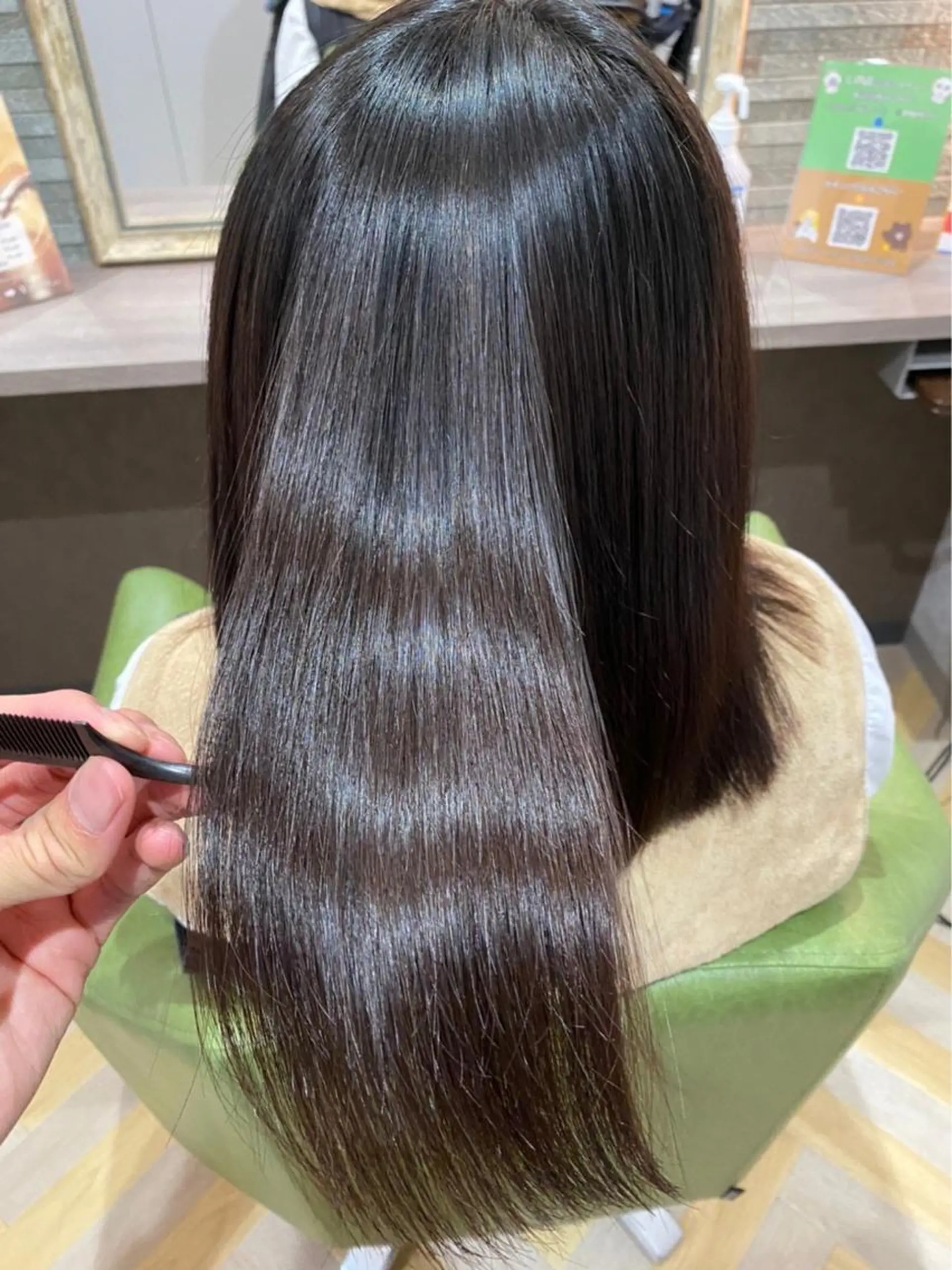 ロング 近藤 七海／箕面／艶カラーのヘアスタイル