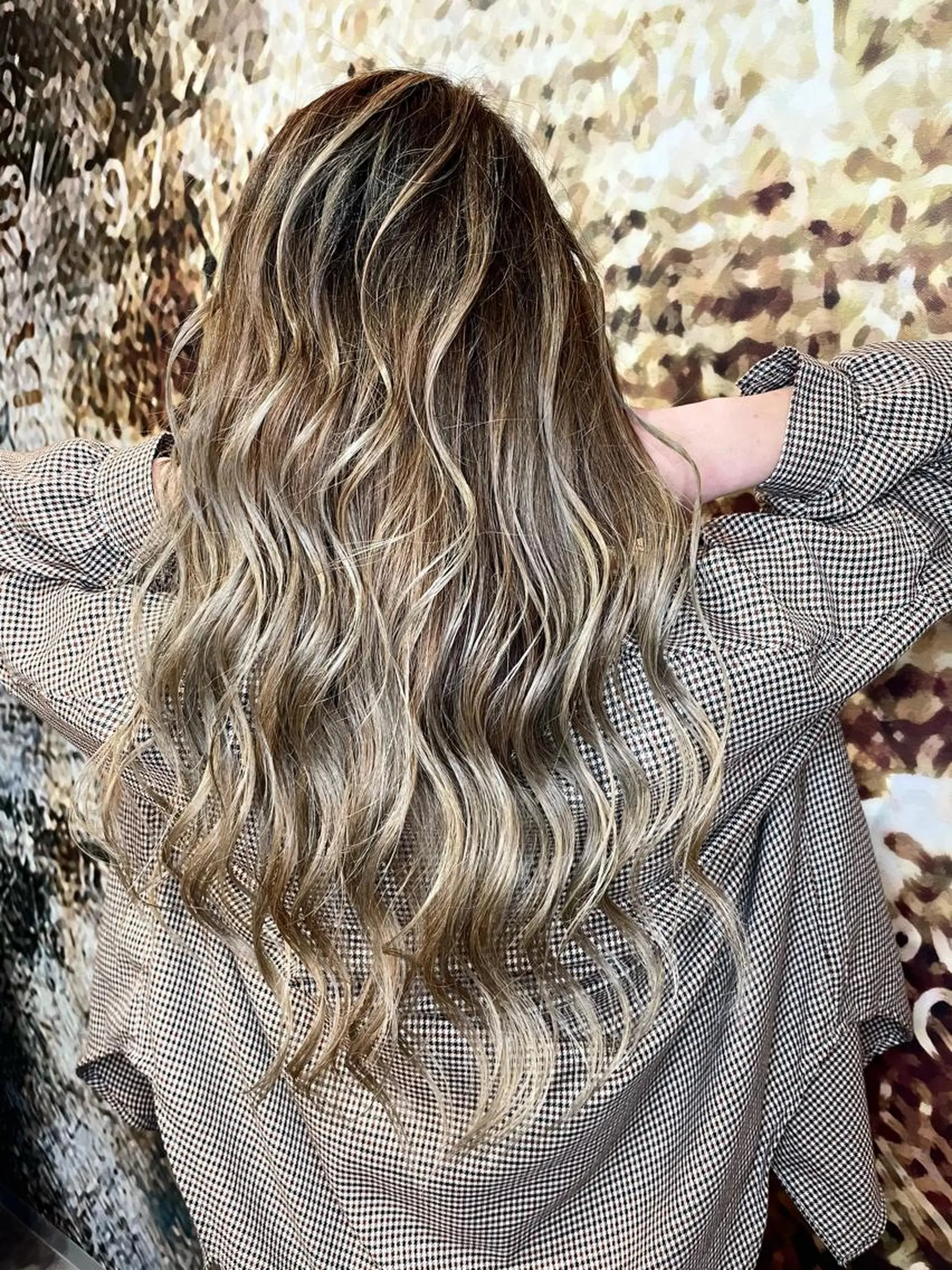 ロング カラー バレイヤージュ レイヤーカット ヘアカラー レイヤーカット匠 イソザキノリユキのヘアスタイル