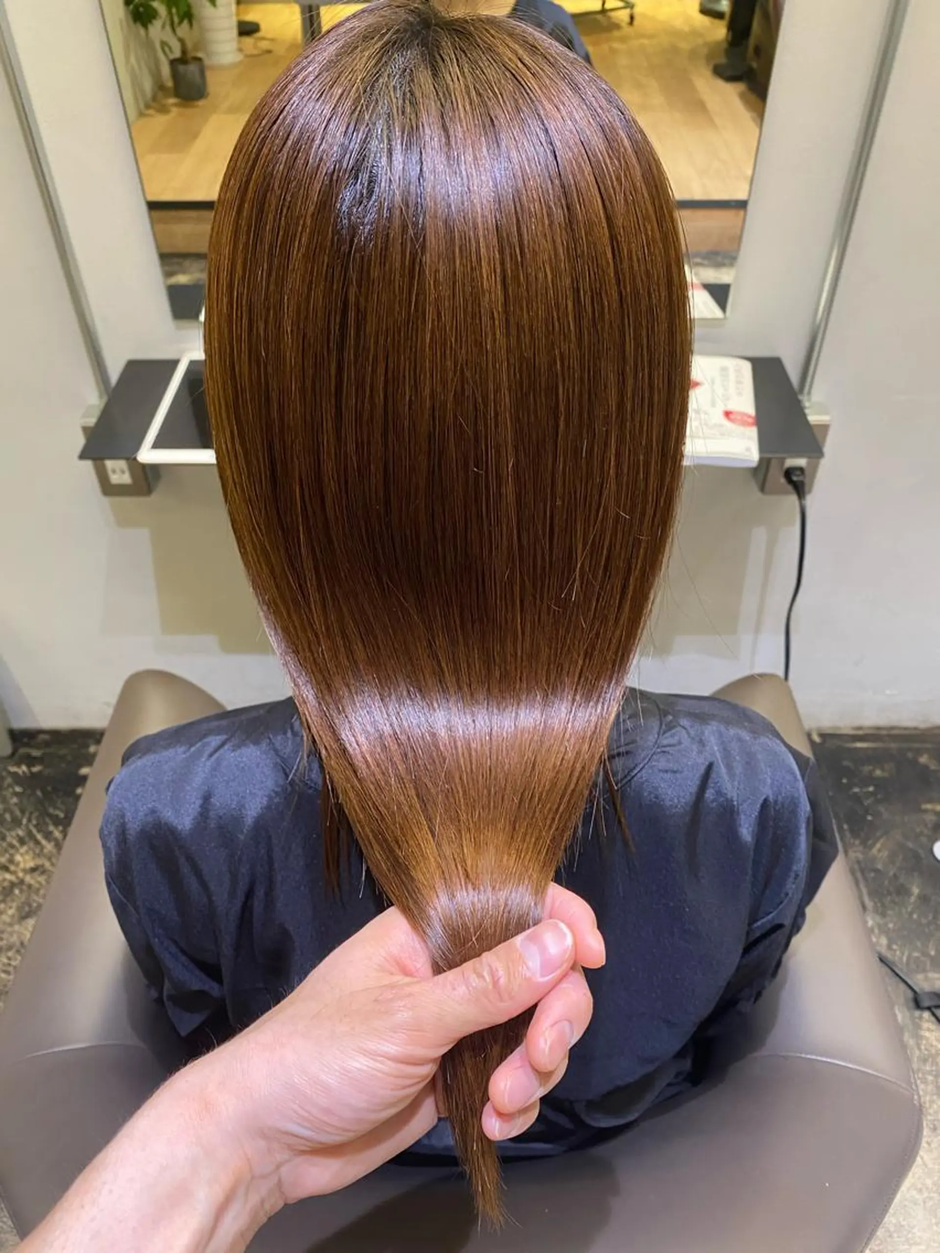 ミディアム 縮毛矯正 コバヤシ タイジュのヘアスタイル
