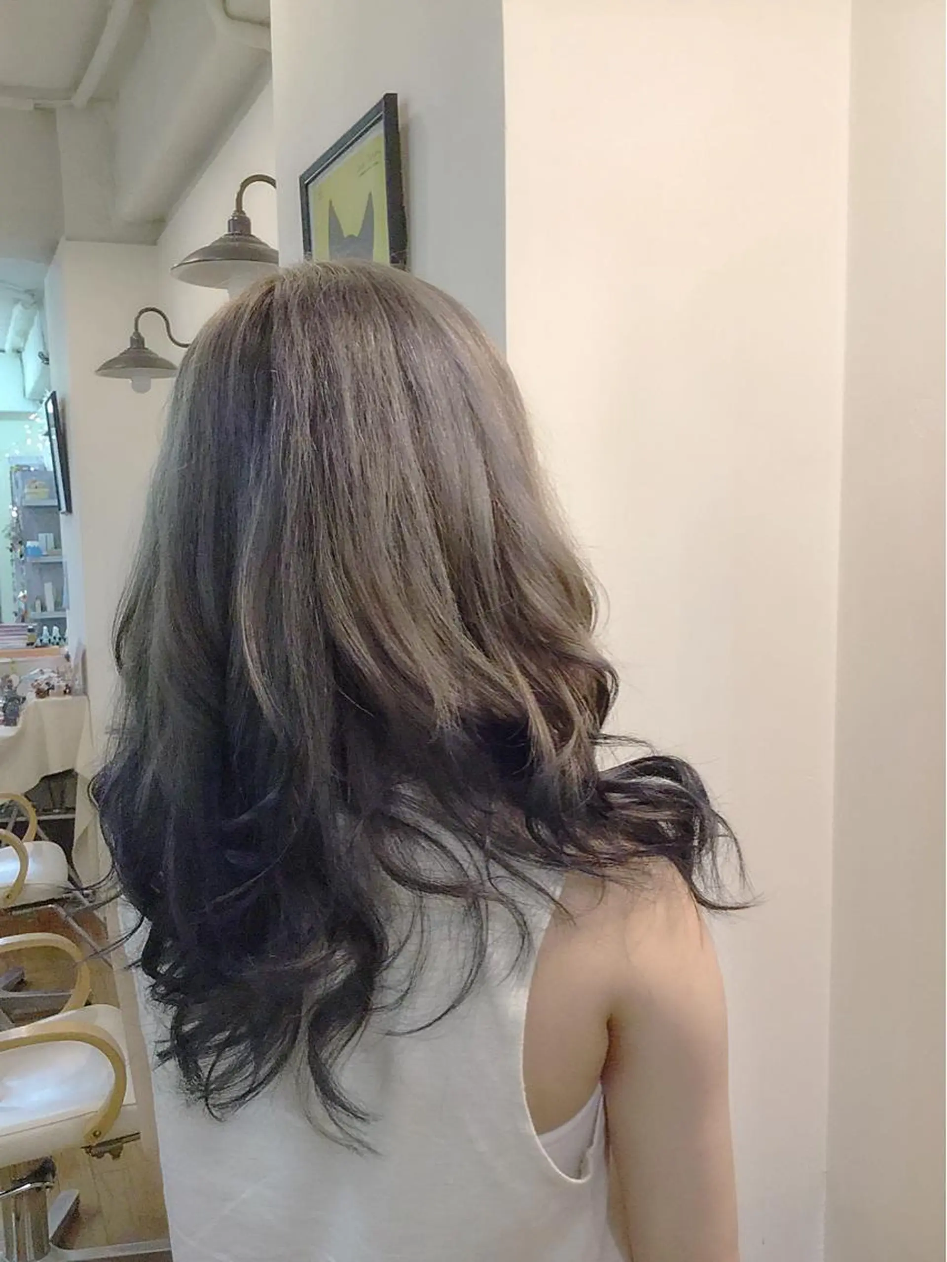 ロング カラー ヘアアレンジ アッシュ ブルーカラー グラデーションカラー ネイビーカラー 塩崎 春香のヘアスタイル