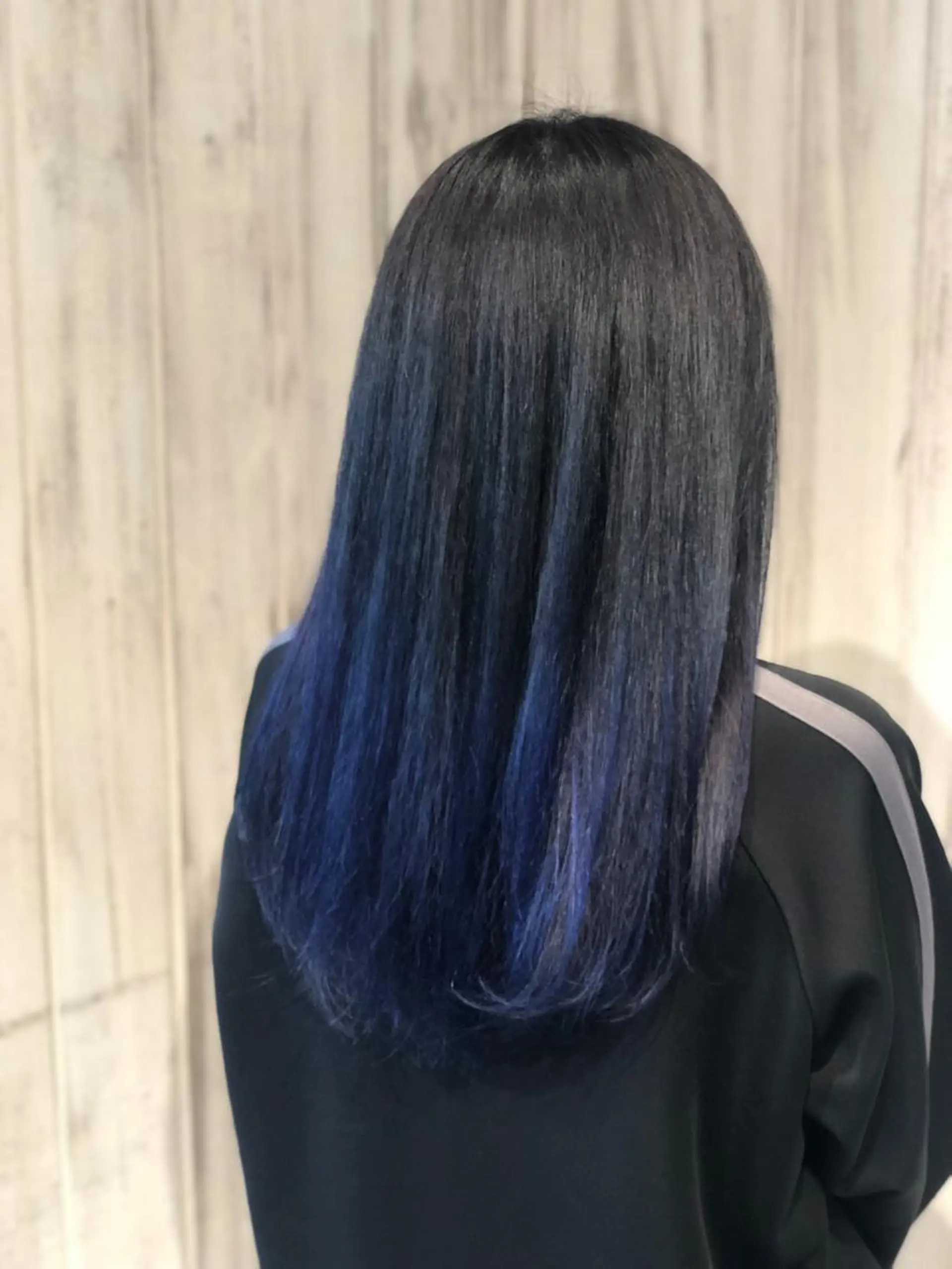 ロング カラー ブルーカラー グラデーションカラー 永井大樹✨ 透明感カラー✨のヘアスタイル