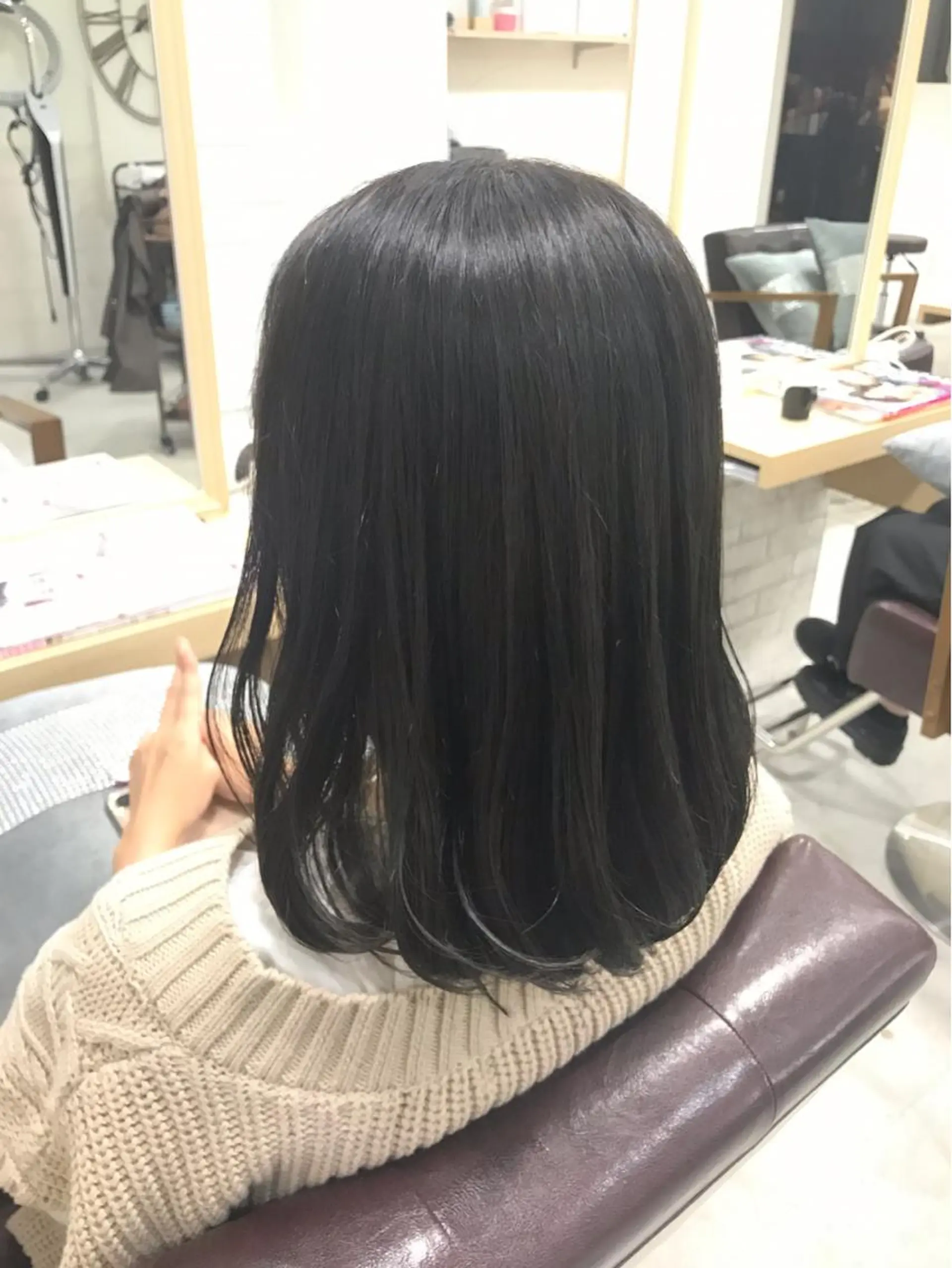 ミディアム カラー アッシュ アッシュグレー 透明感カラー ヘアカラー トリートメント マンツーマン/透明感 foi hairのヘアスタイル
