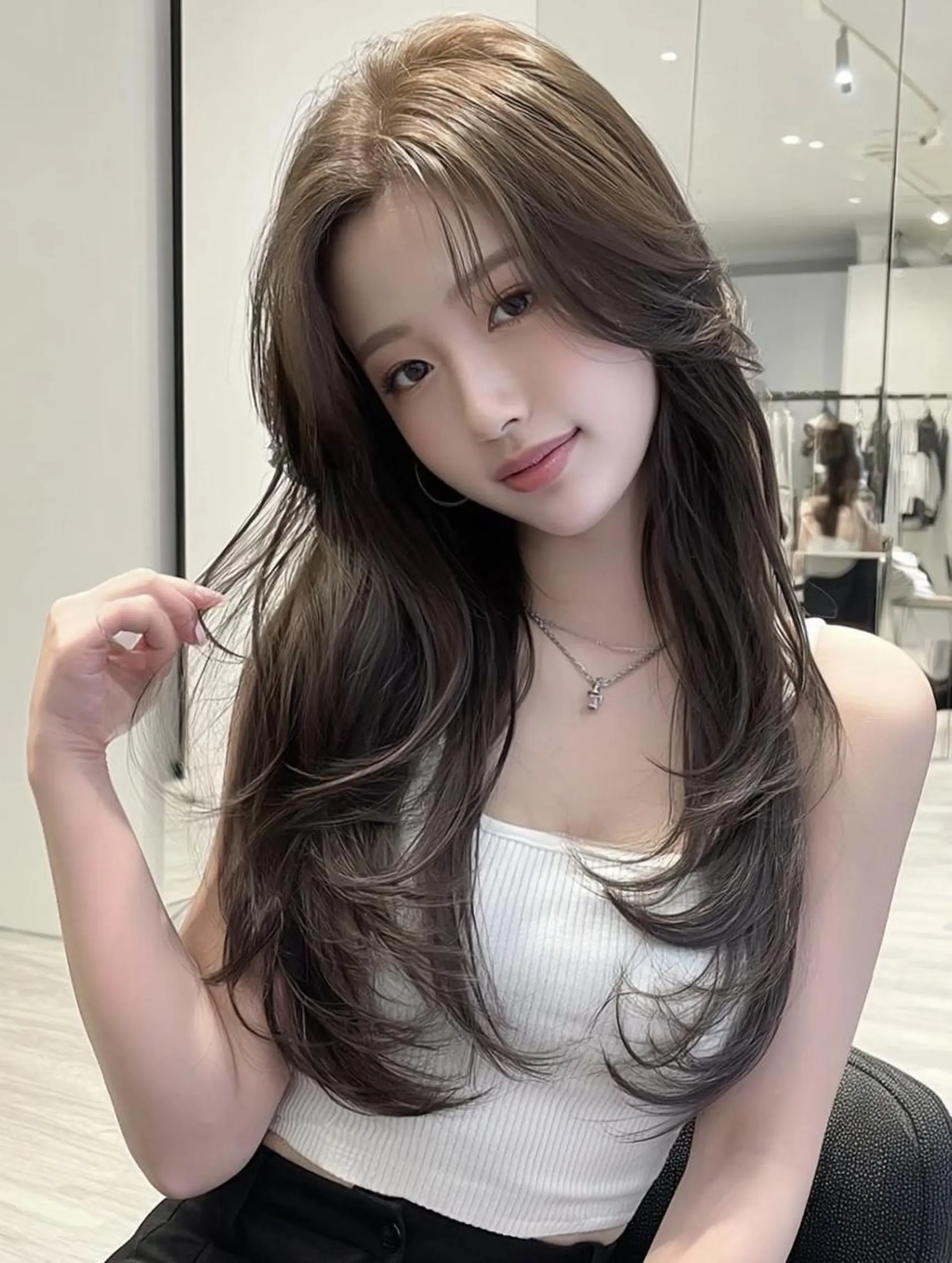 ロング カラー カット ヘアカラー FOCUS JAPANのヘアスタイル